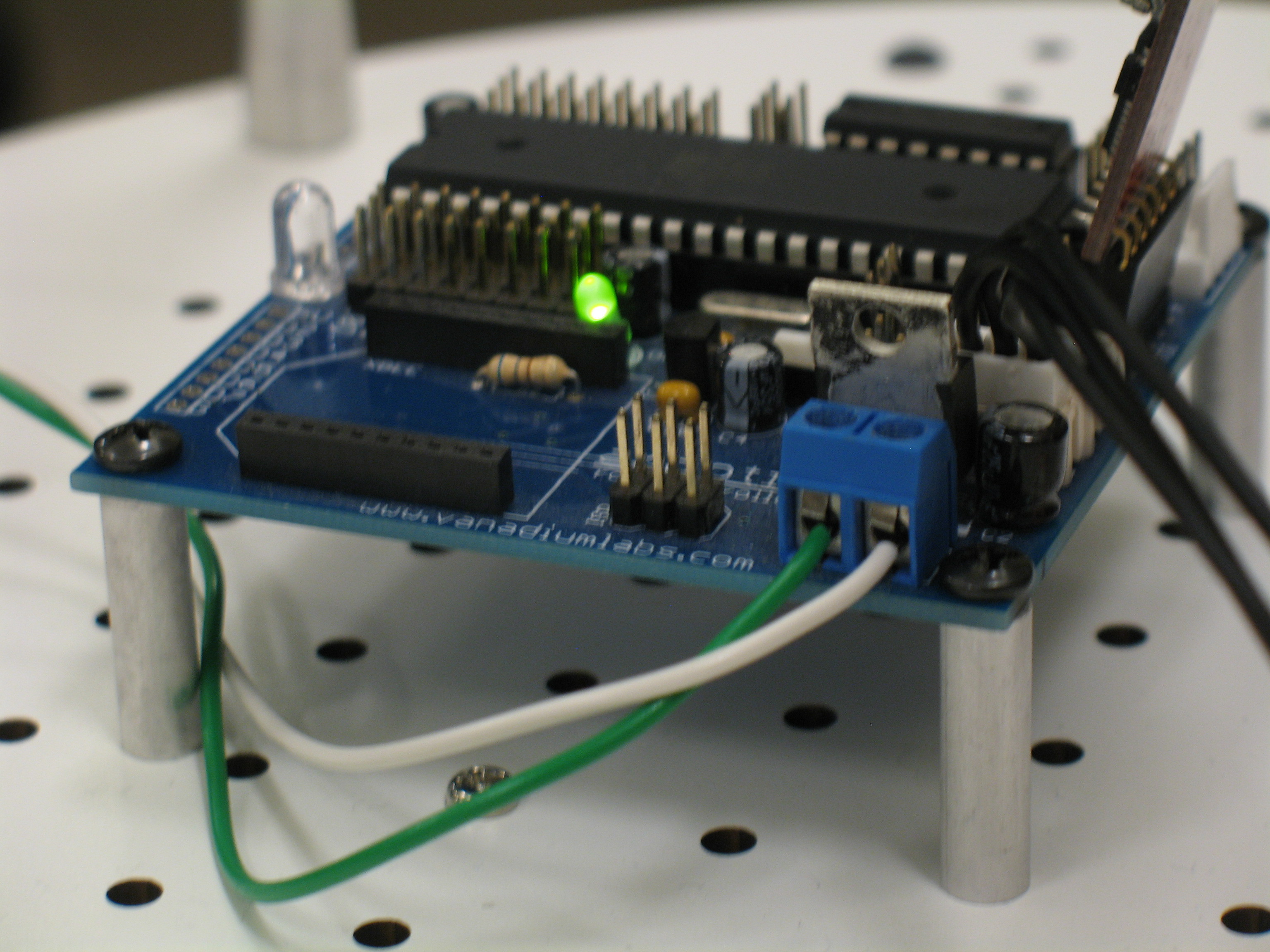 New Project: Wiring and Attaching an Arm to Your TurtleBot