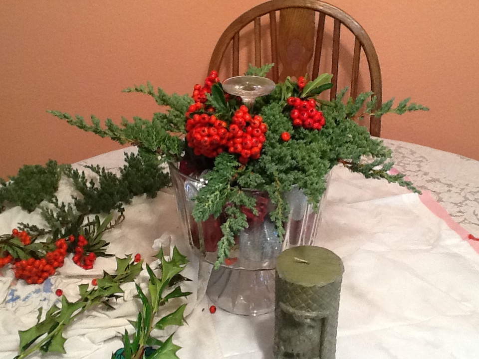 Easy Holiday&nbsp;Centerpiece