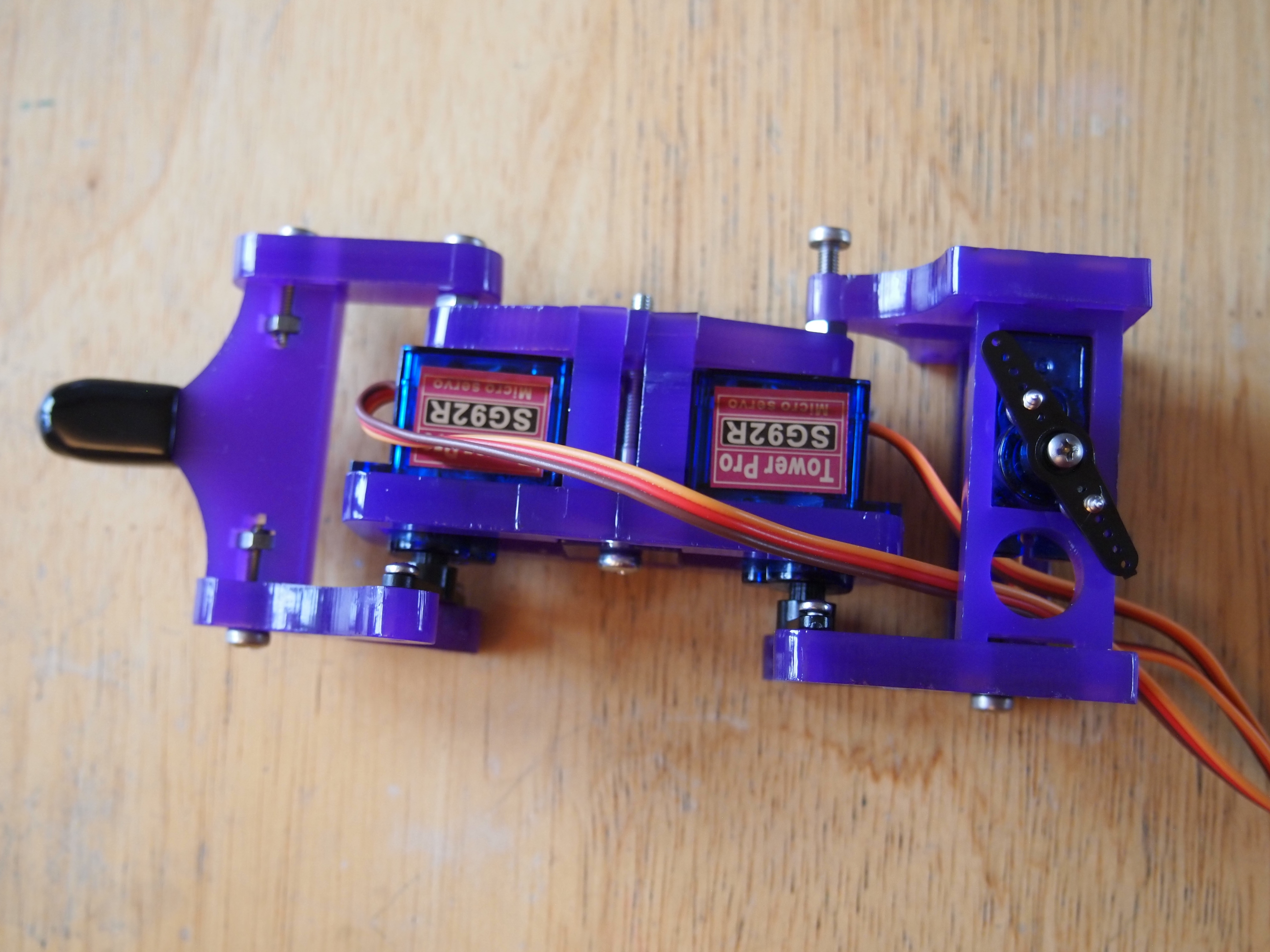 Hexy: Leg Assembly