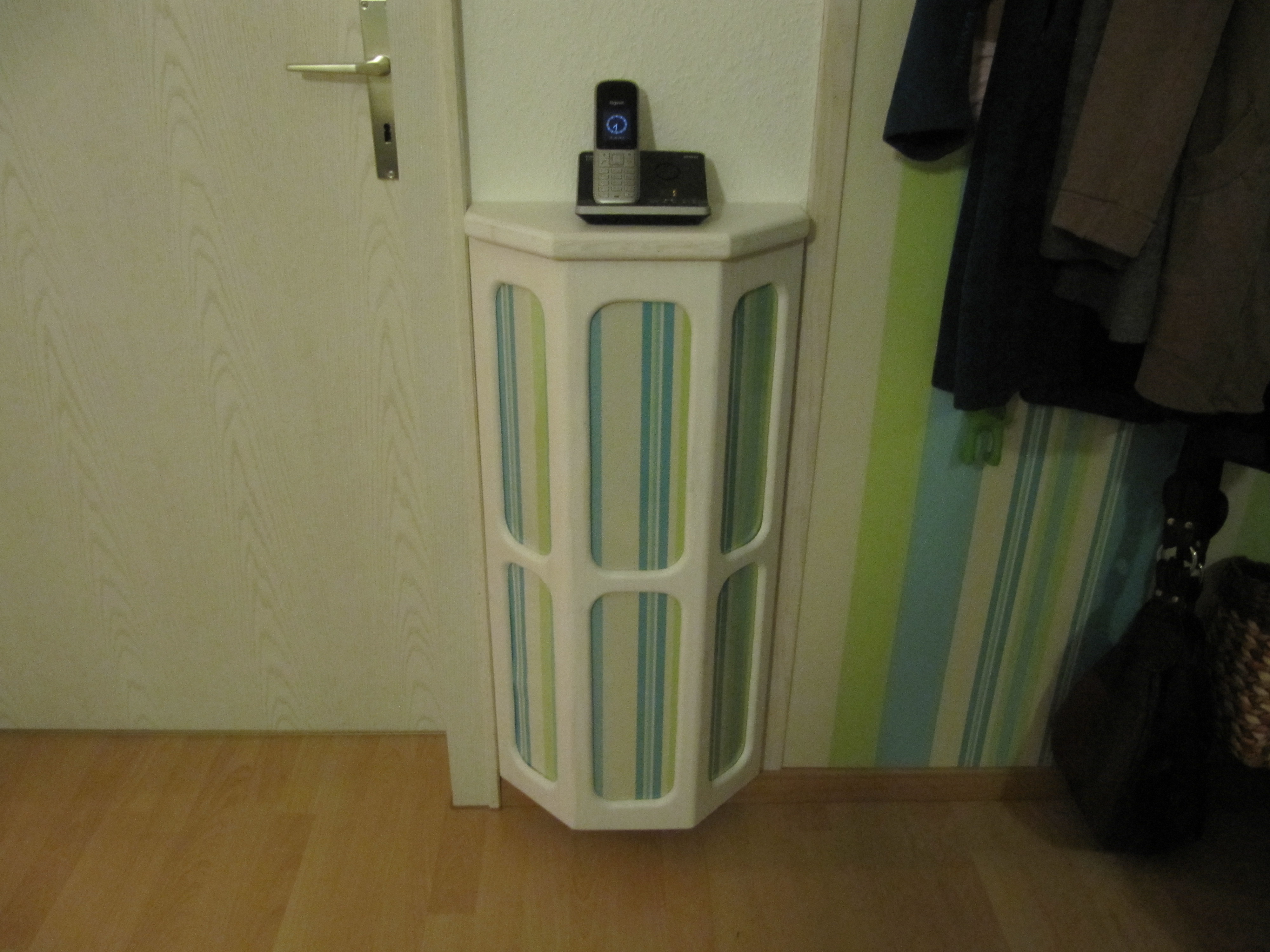 Telephone and WLAN Router&nbsp;Cabinet