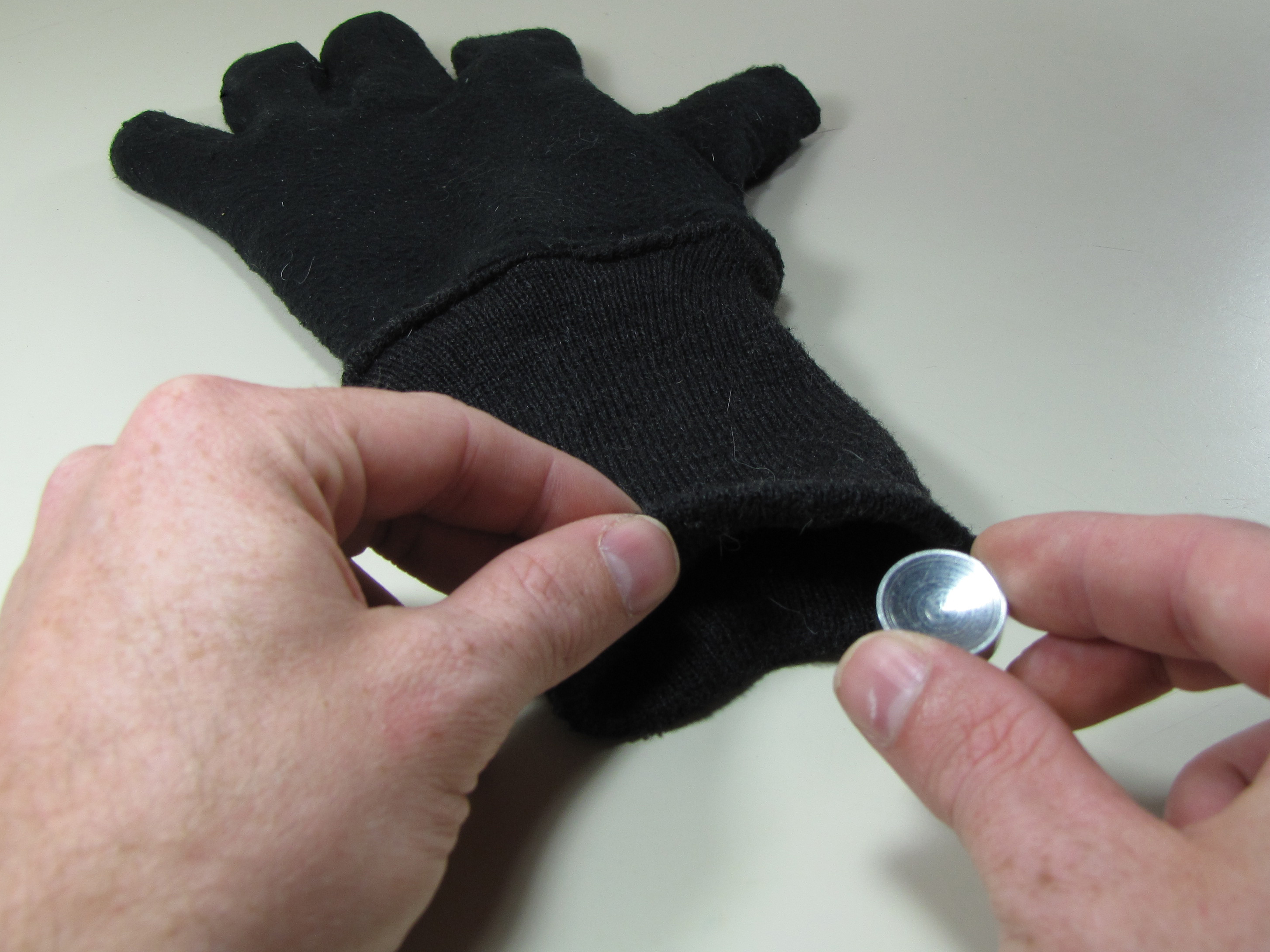No-Sew Touchscreen&nbsp;Gloves