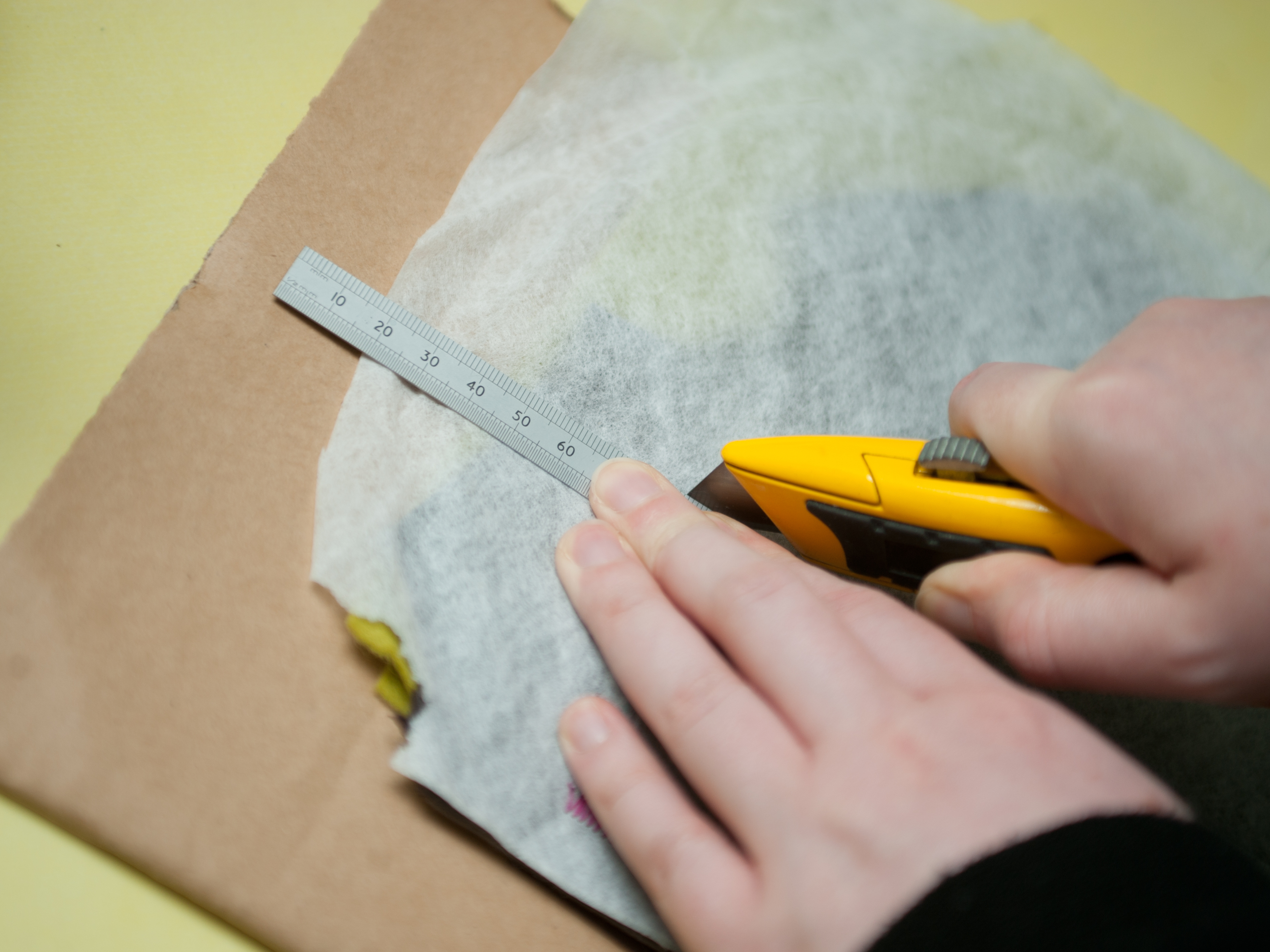 Phone Home Leather Smartphone Case from Busy Girls Guide to&nbsp;Sewing