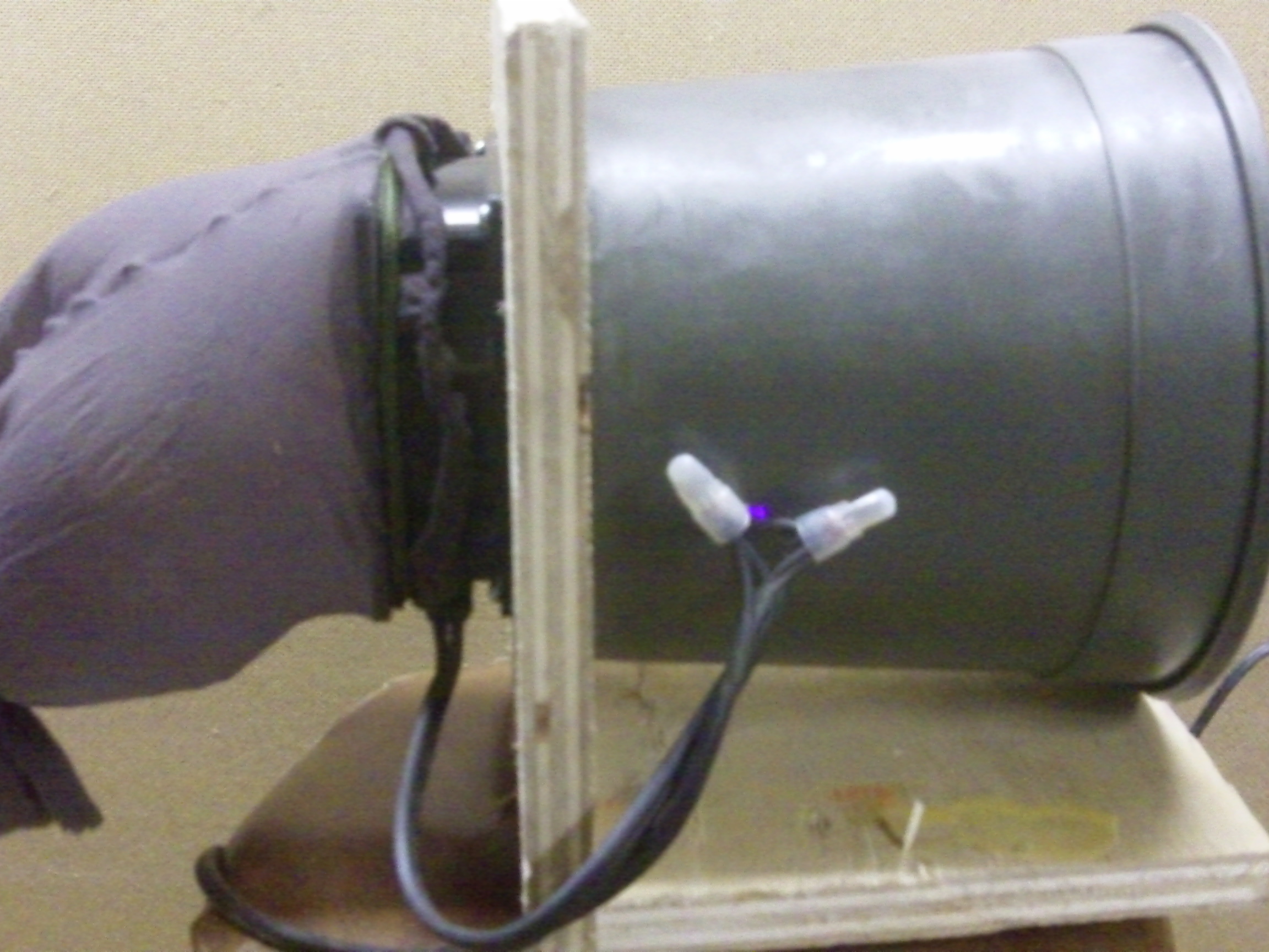 Non-Pesticide Patio Pest Control&nbsp;Device