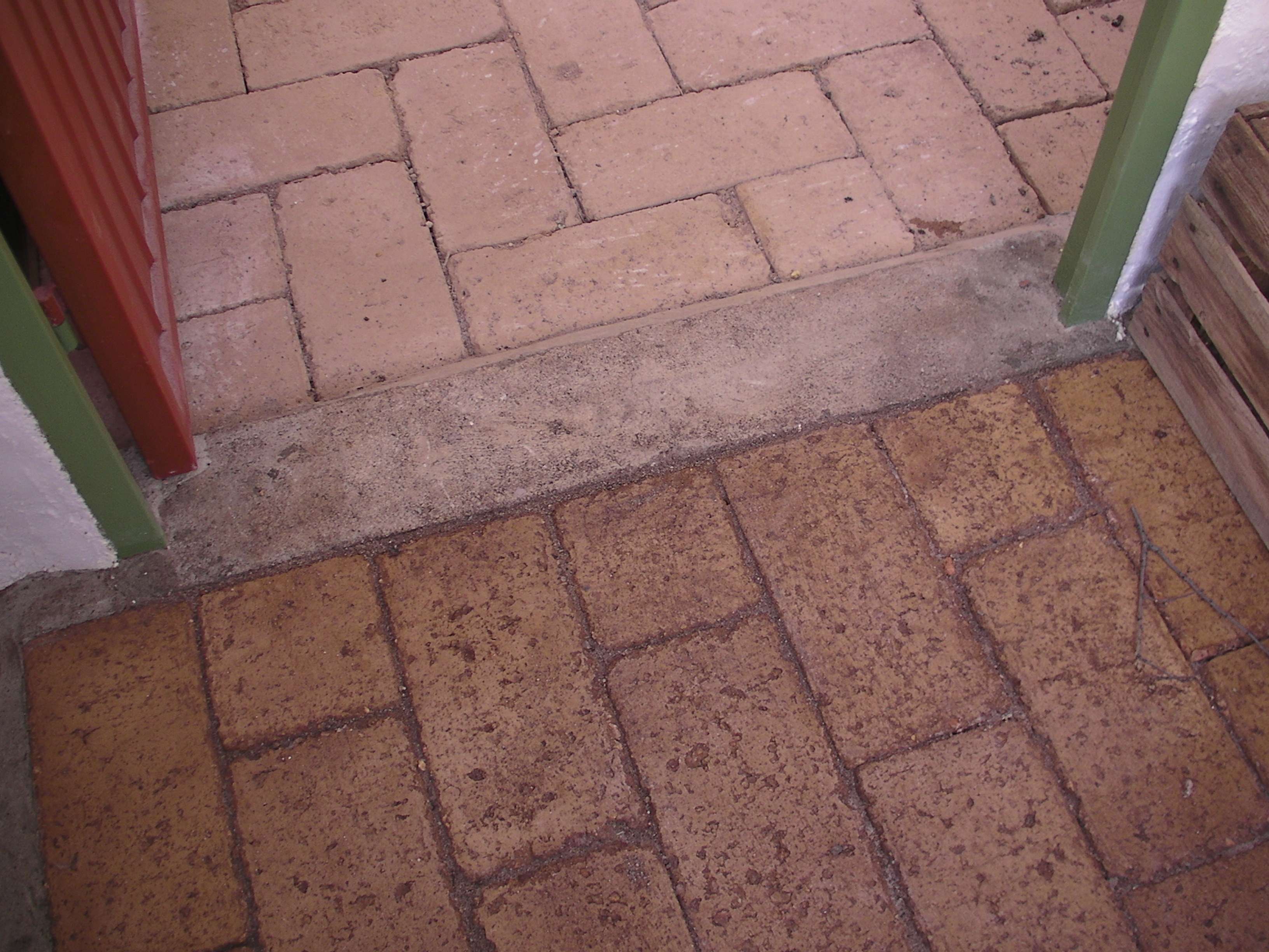 Cheap and Easy Earth Block&nbsp;Floors