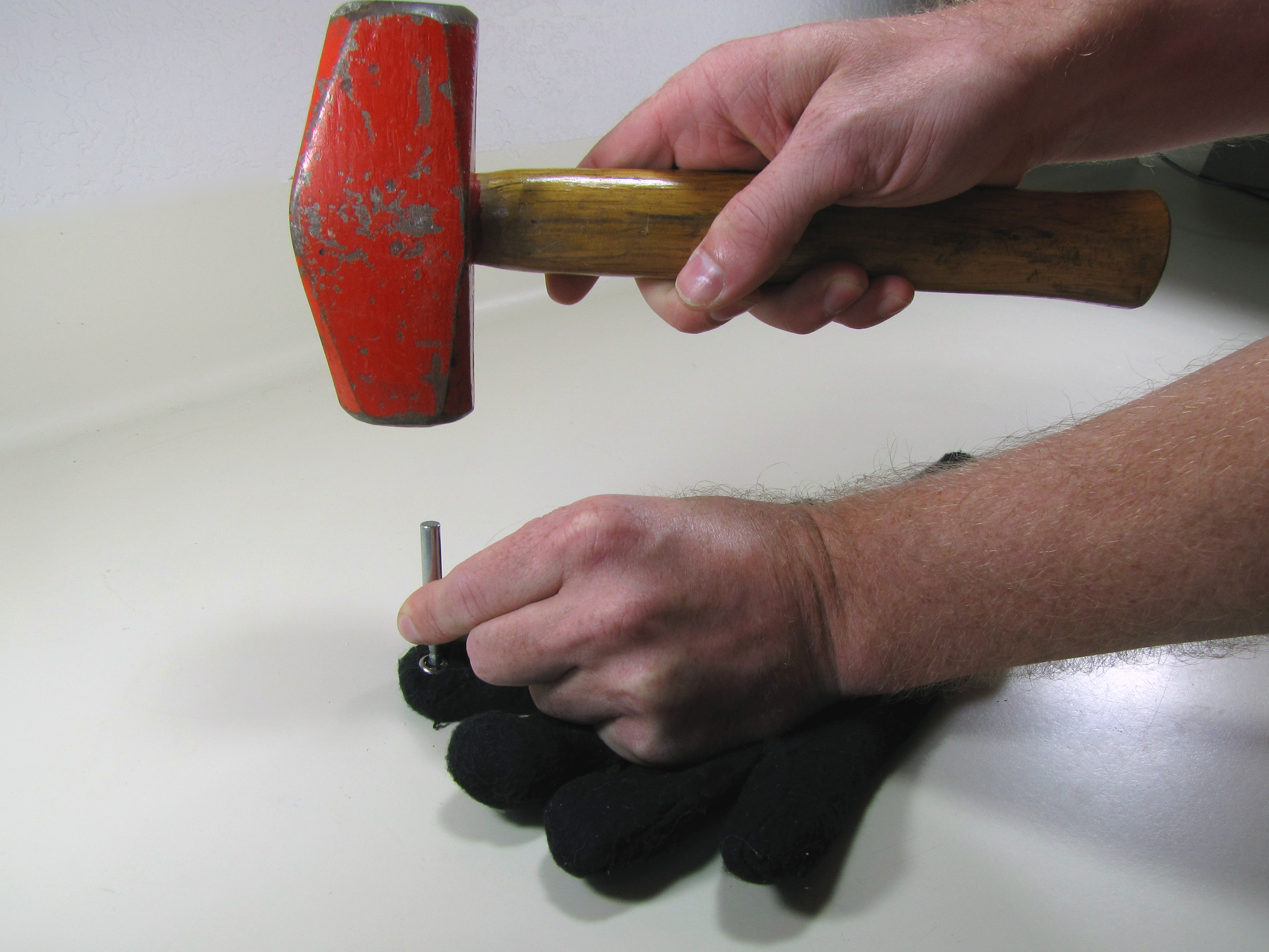 No-Sew Touchscreen&nbsp;Gloves