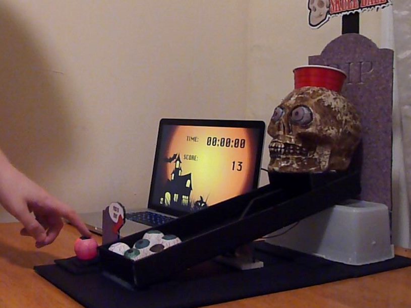 Skull Ball (Super Geek Beer&nbsp;Pong)