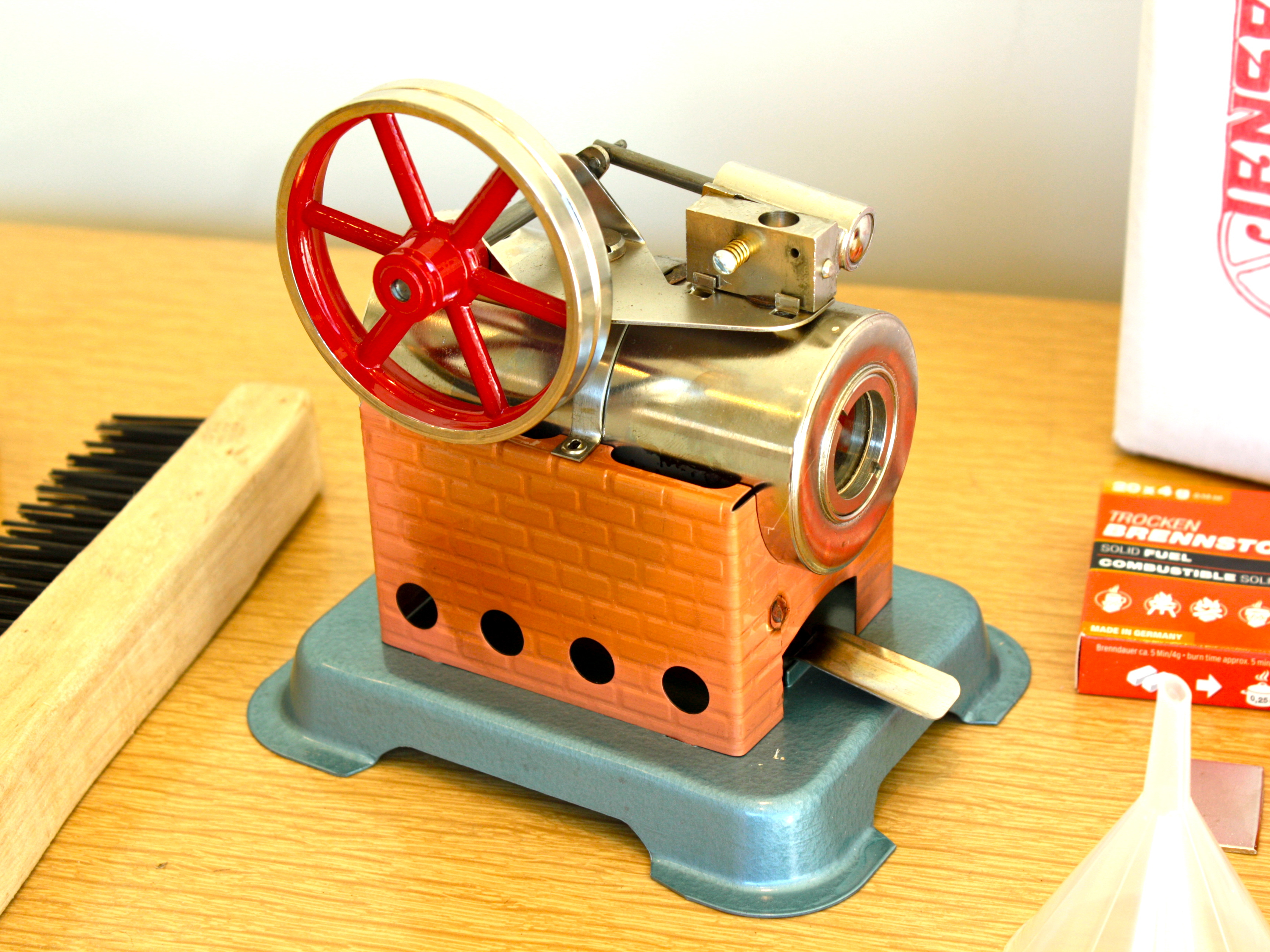 Steam-Powered&nbsp;BoilerBot