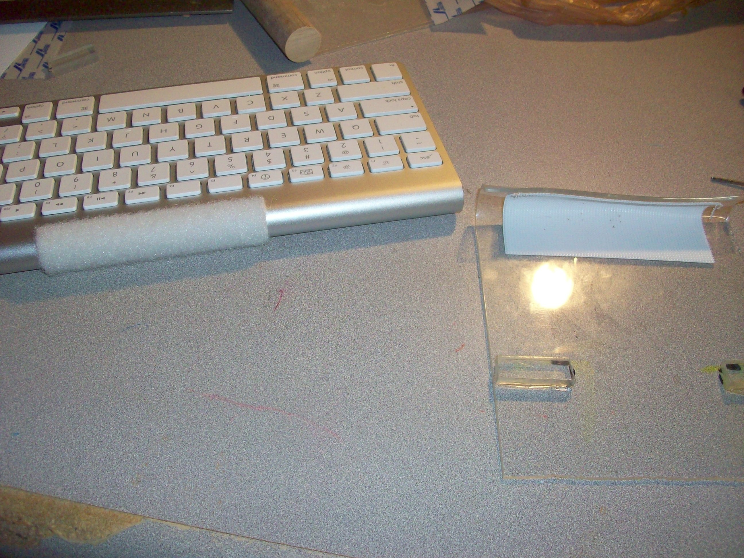 iPhone Keyboard Stand