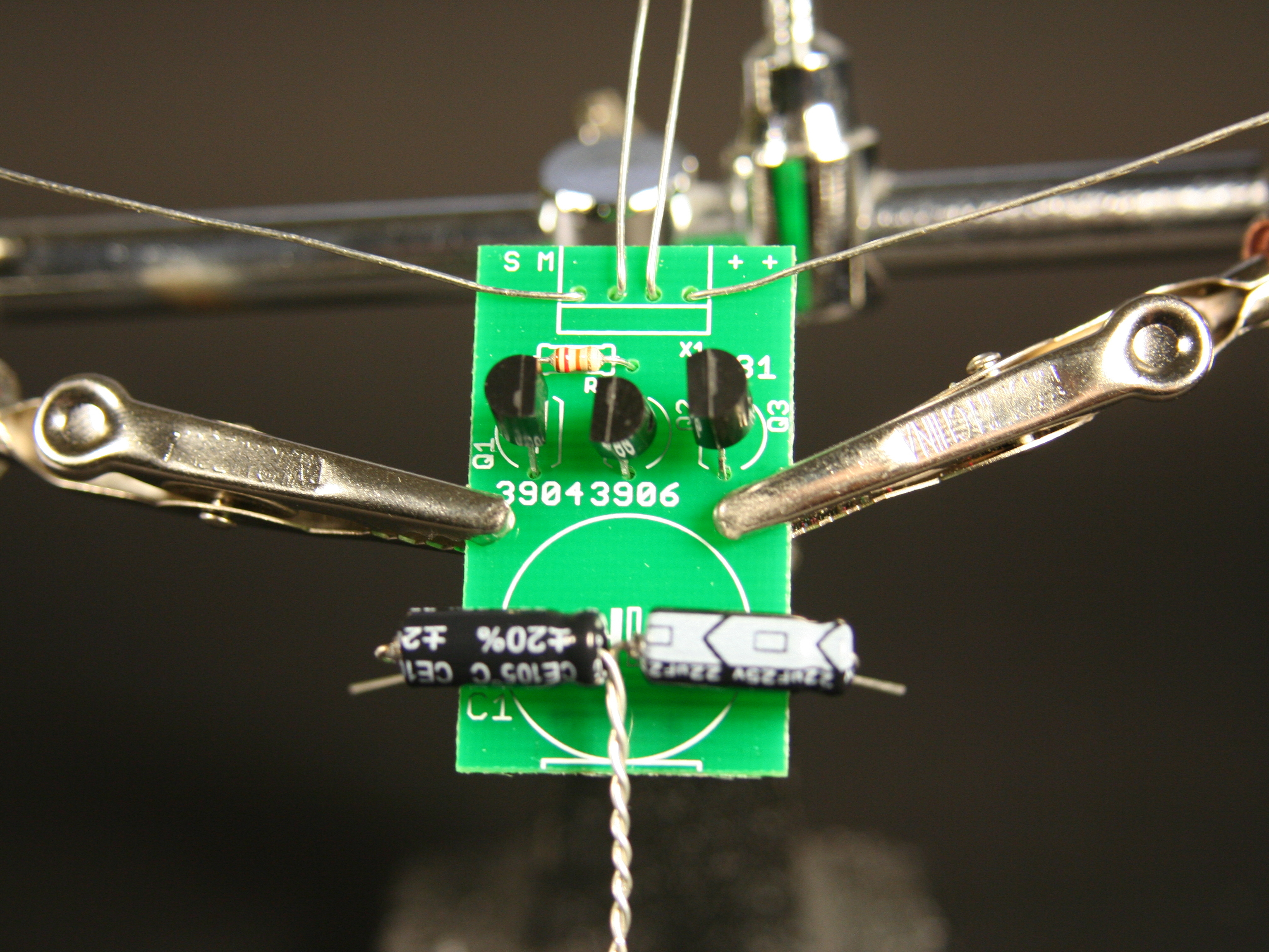 Build the Solar Theremin&nbsp;kit