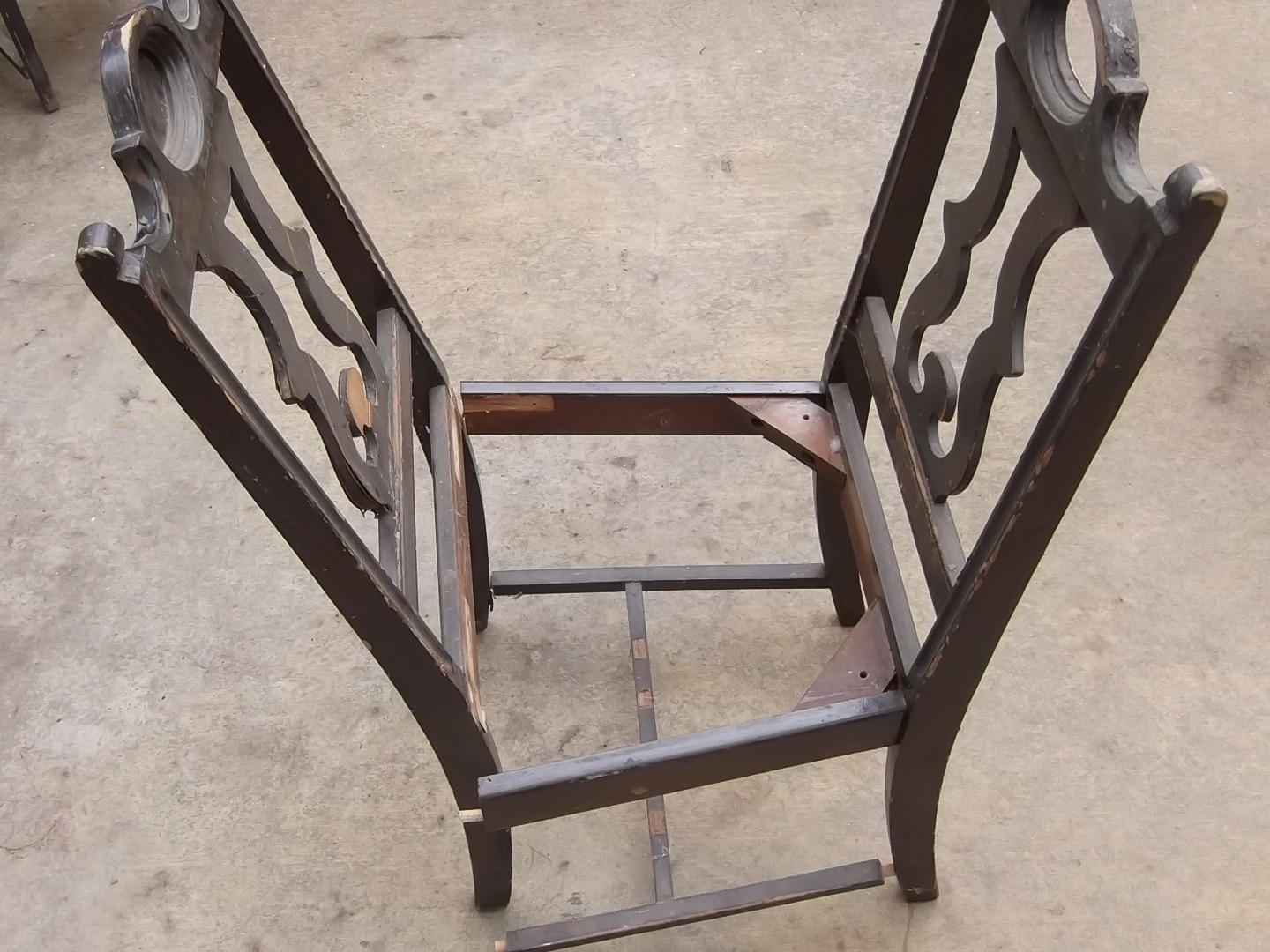 People Furniture to Plant&nbsp;Furniture