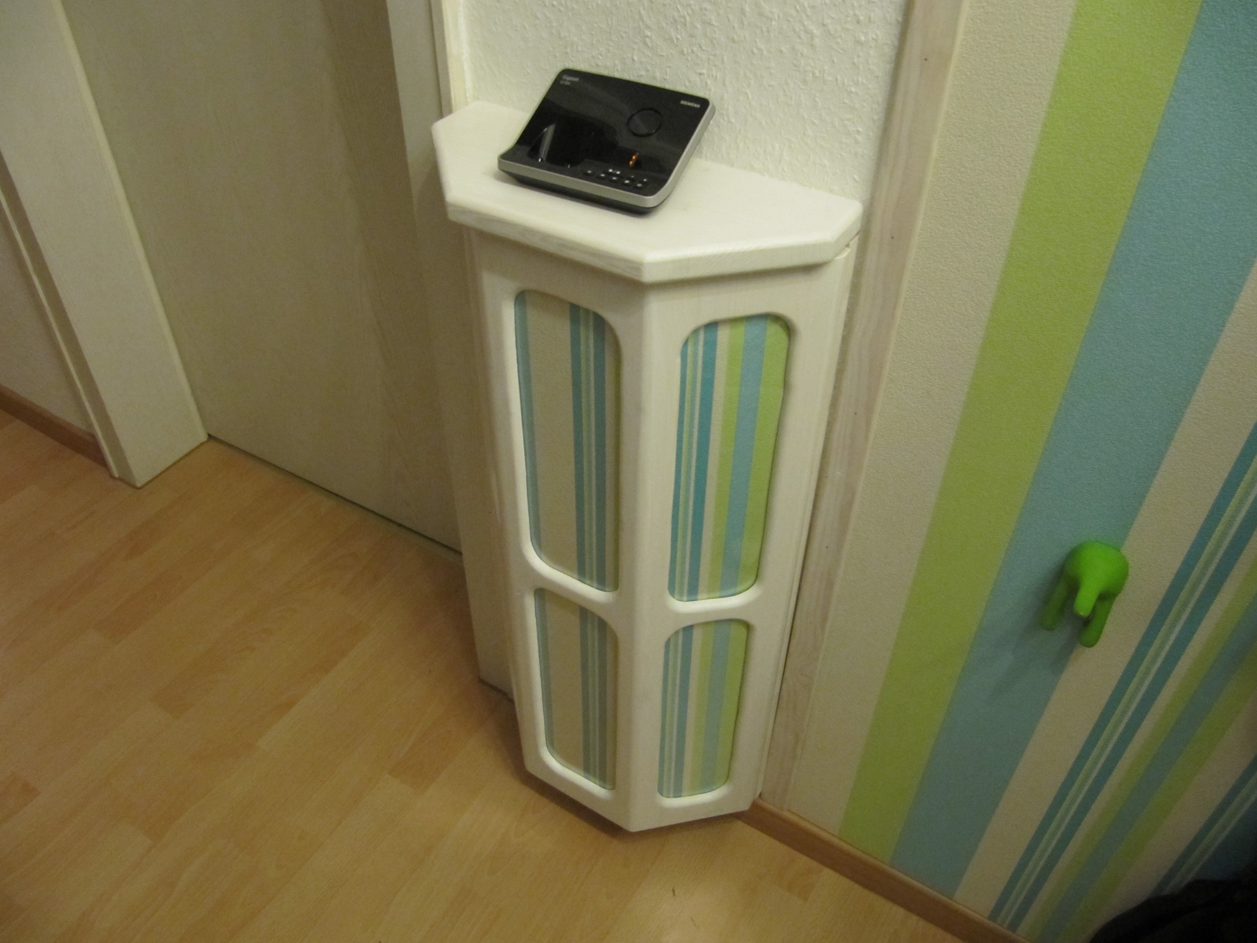 Telephone and WLAN Router&nbsp;Cabinet