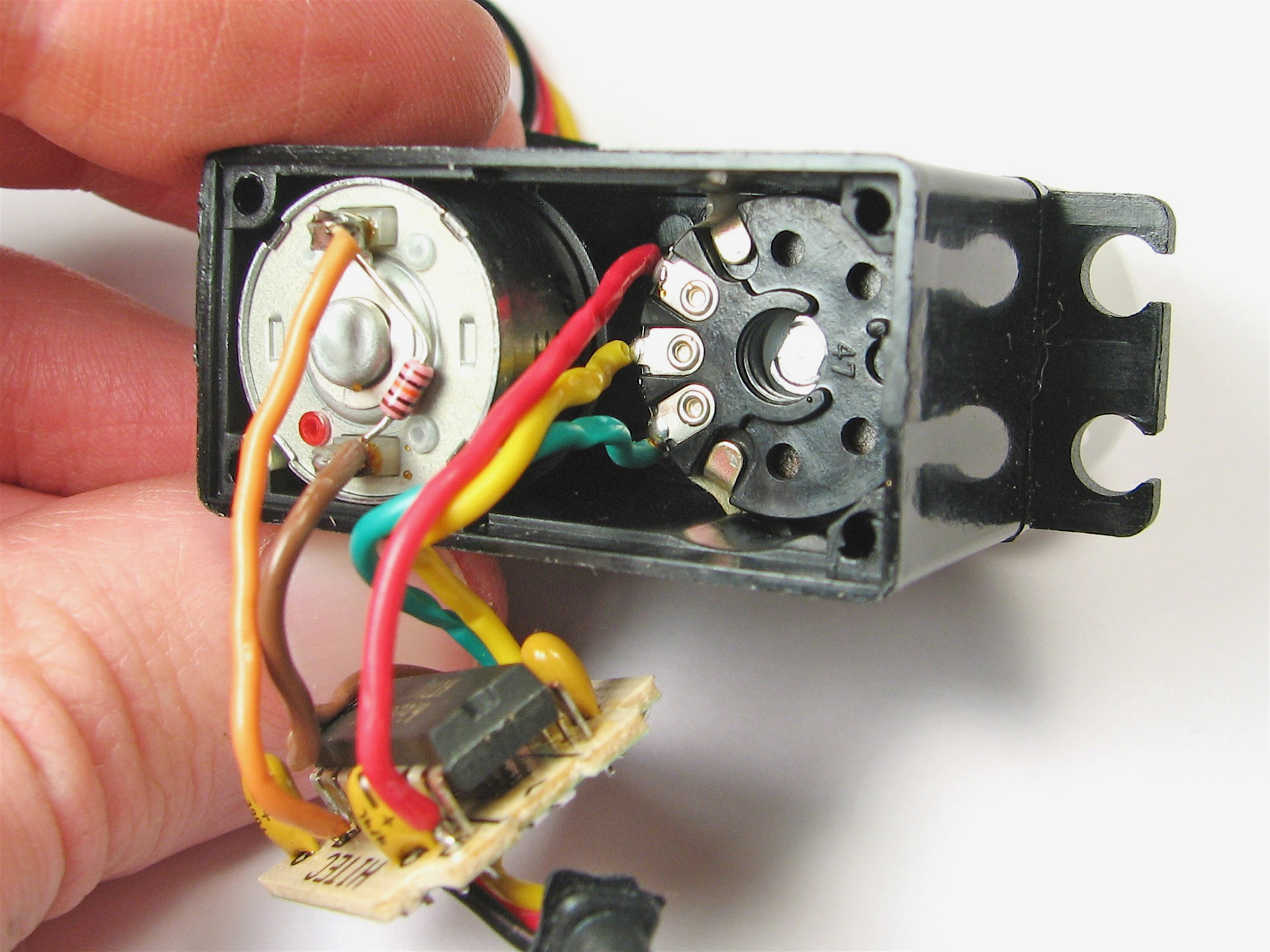 One-Ton Linear Servo