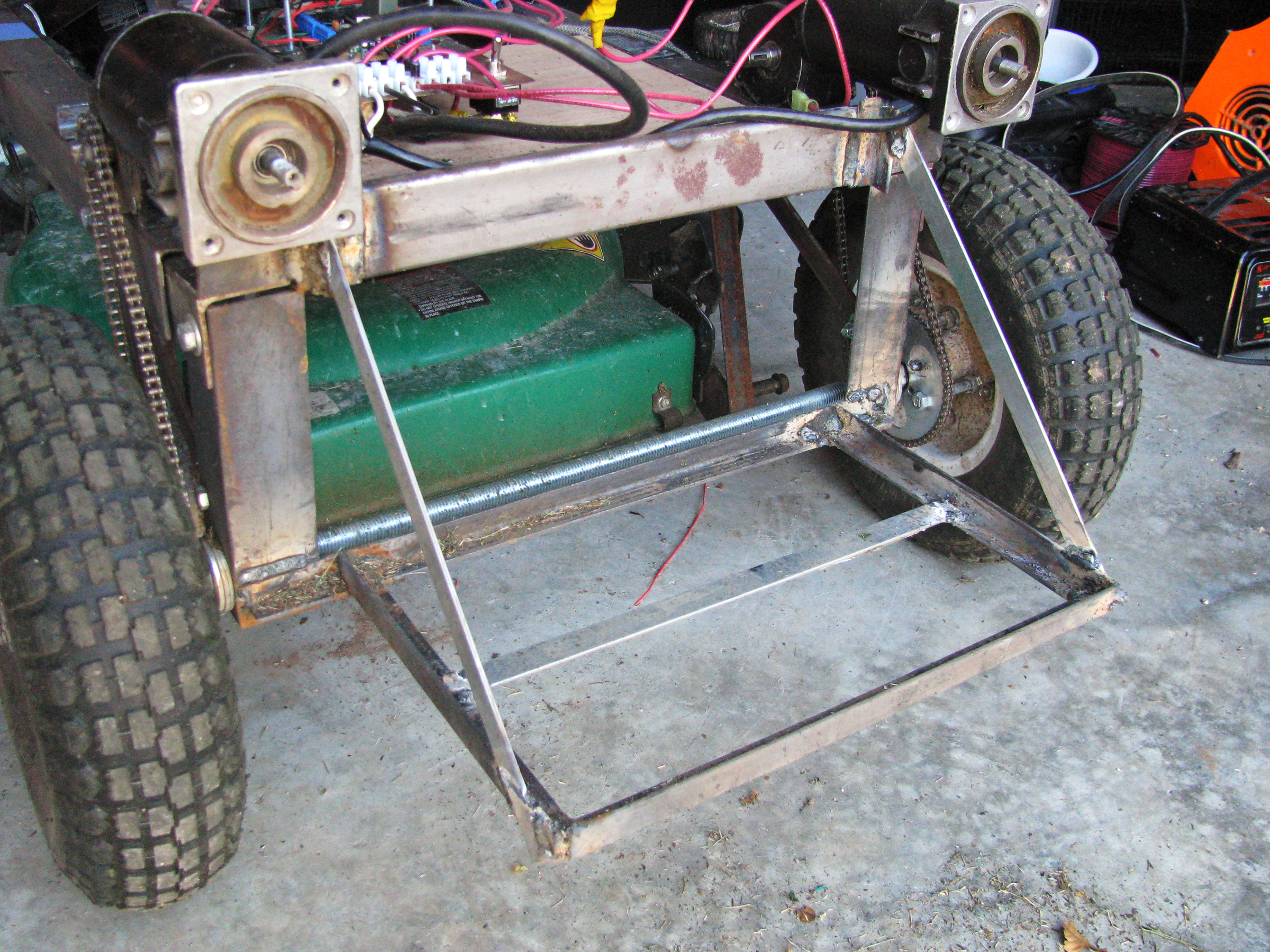 Lawnbot400