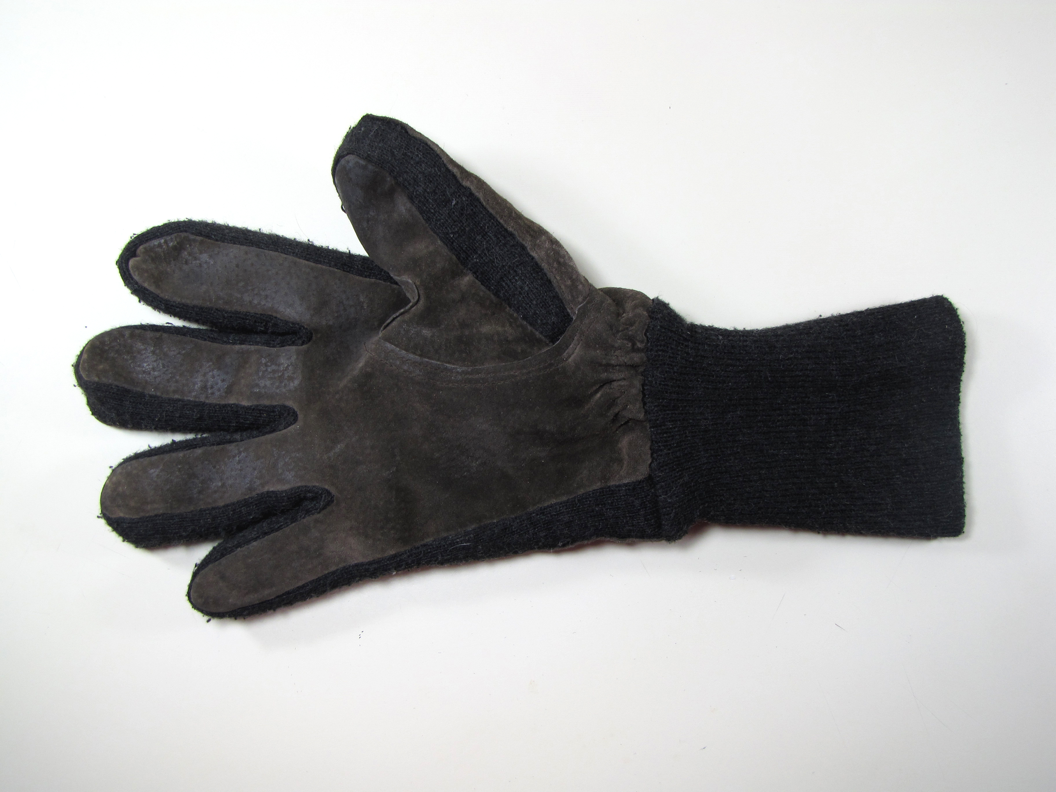 No-Sew Touchscreen Gloves