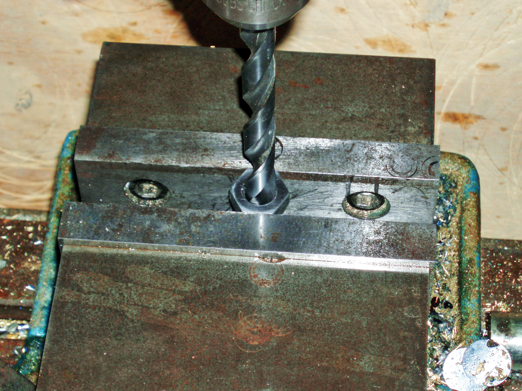 Dead Drop&nbsp;Device