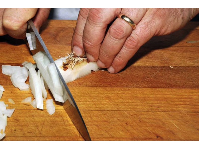 How to Dice&nbsp;Onions