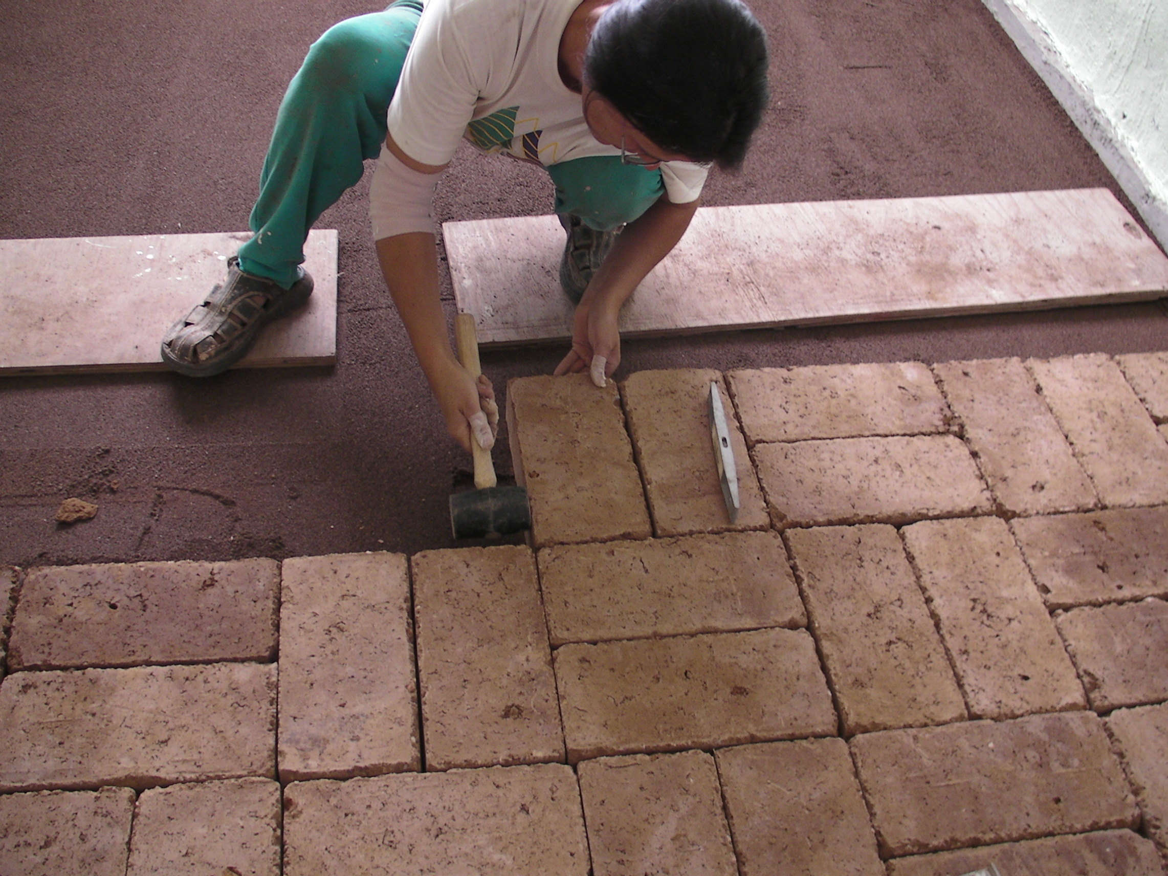 Cheap and Easy Earth Block&nbsp;Floors