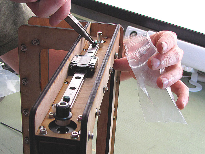 The MakerGear Mosaic 3D Printer – Part III: The X-Axis