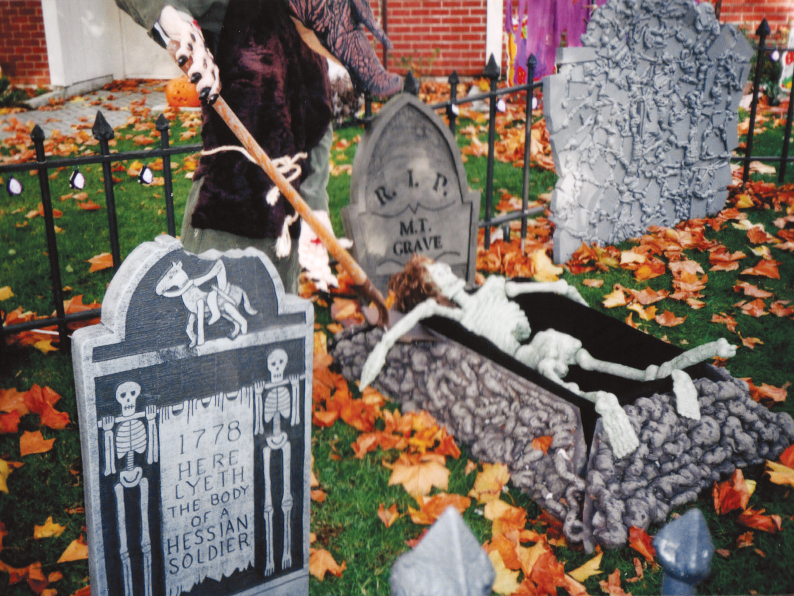 Styrofoam&nbsp;Tombstones