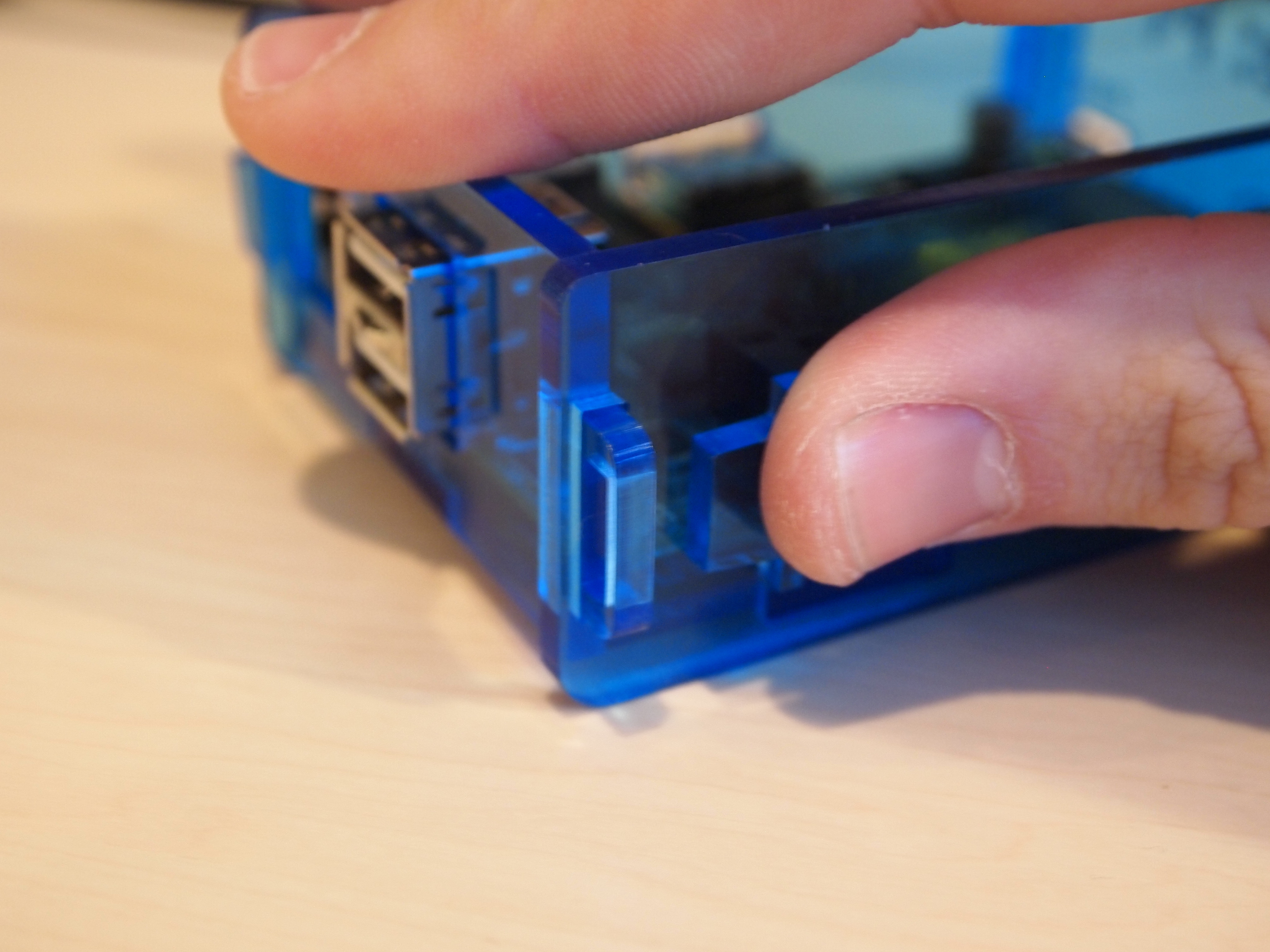 Raspberry Pi Enclosure v1&nbsp;Assembly