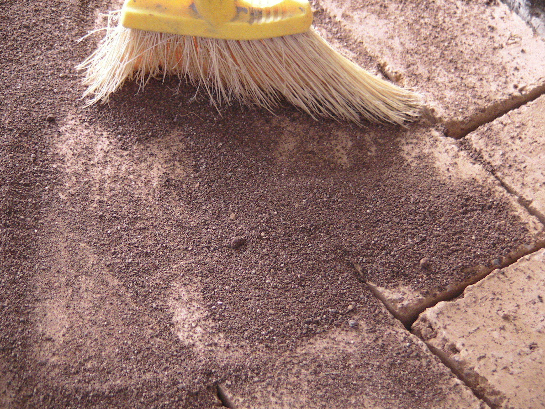 Cheap and Easy Earth Block&nbsp;Floors