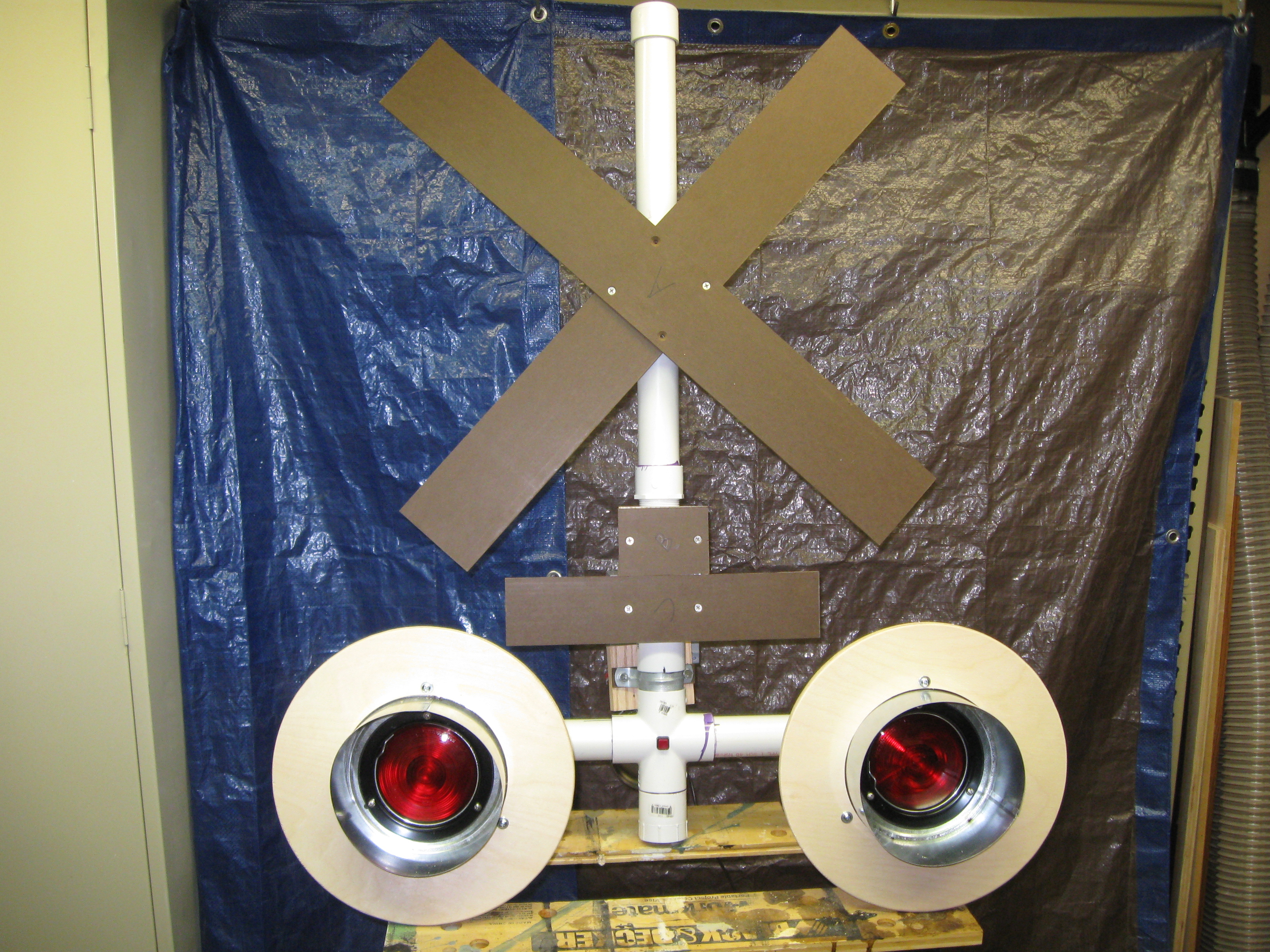 Operating Railroad Grade Crossing Signal