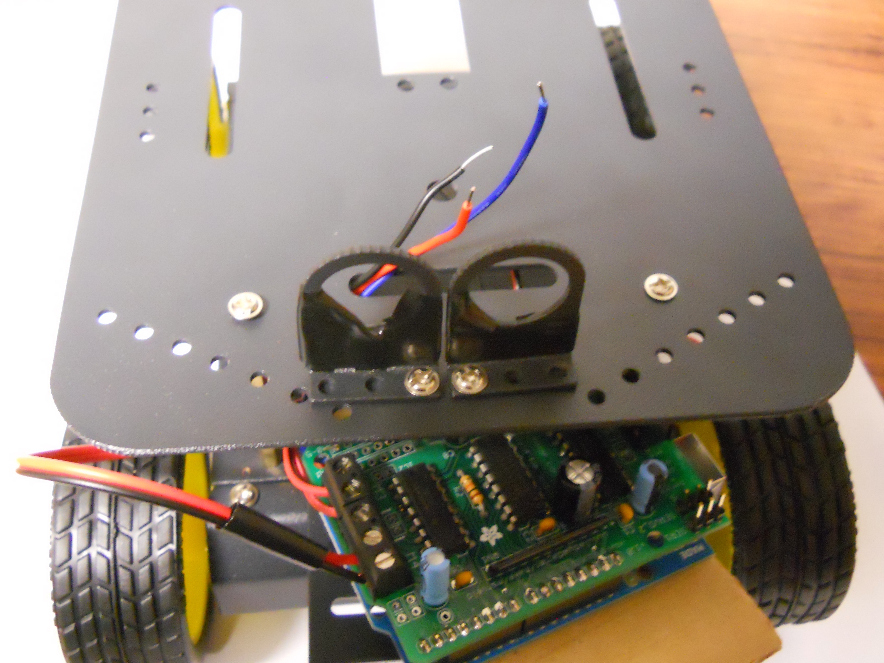 Build your own Arduino-Controlled Robot!