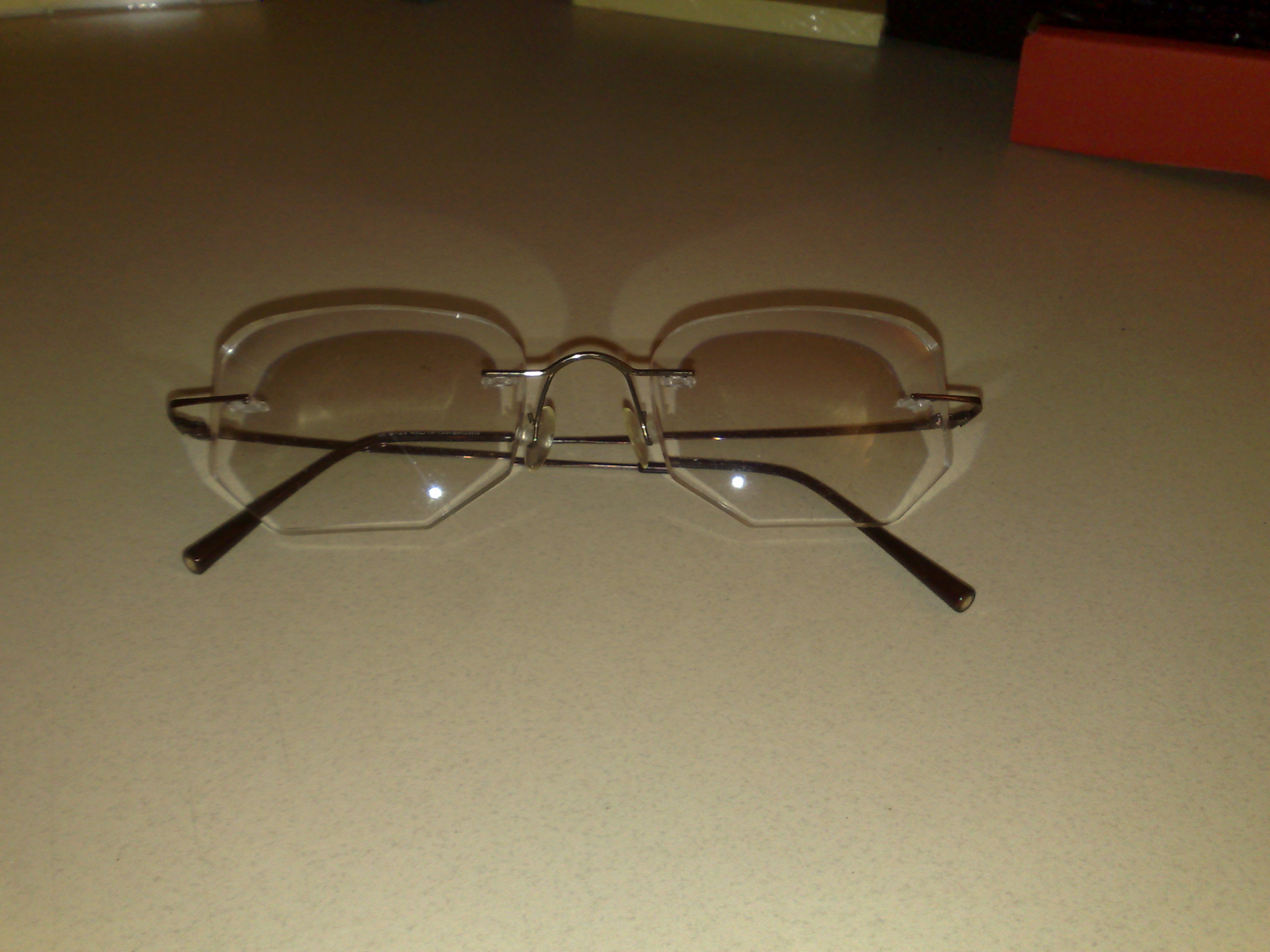 Custom Lens Shapes for&nbsp;Eyewear