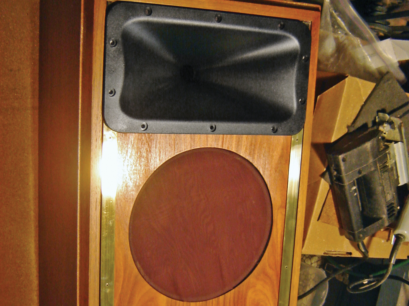 Econowave Speakers
