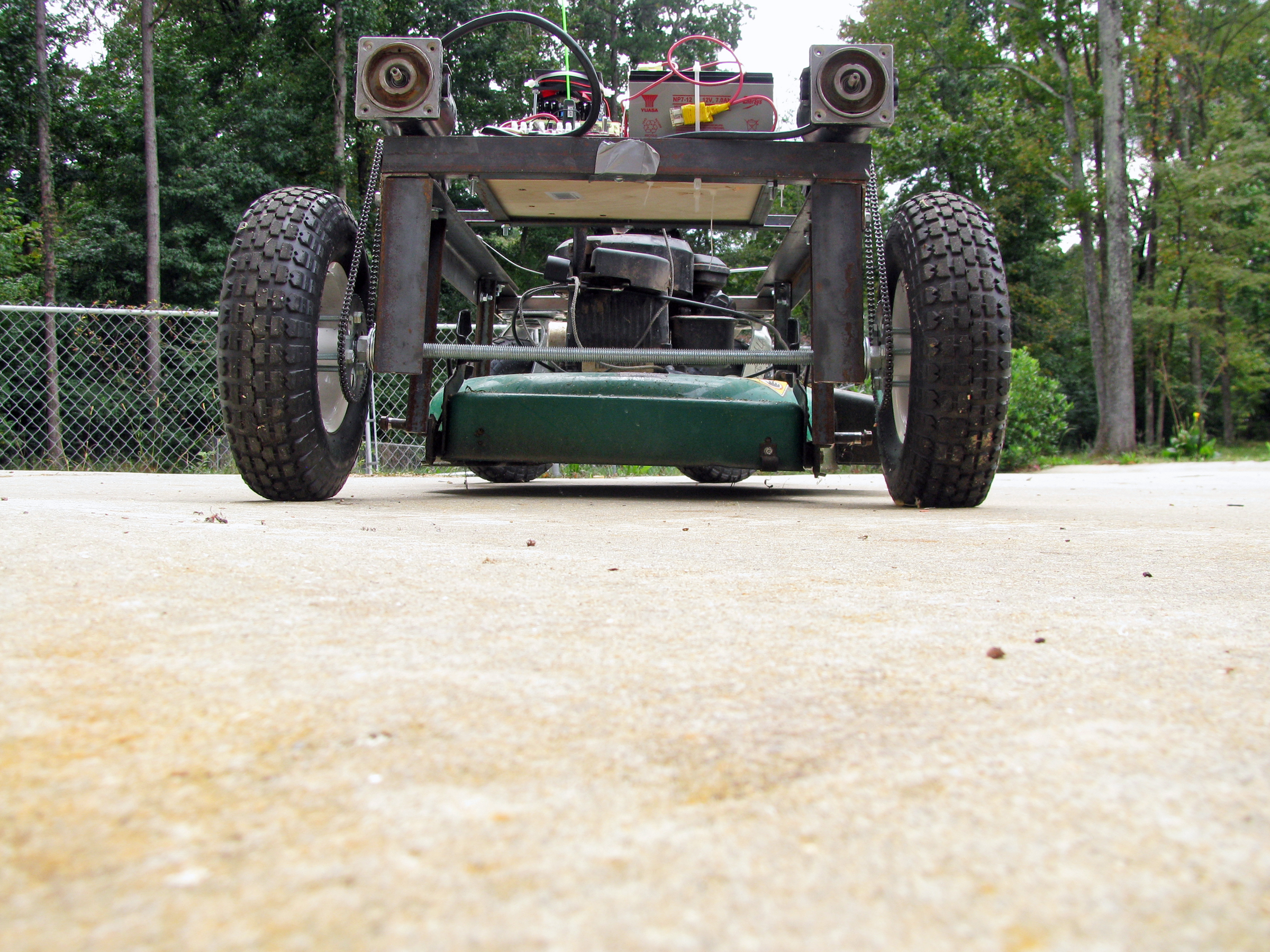 Lawnbot400