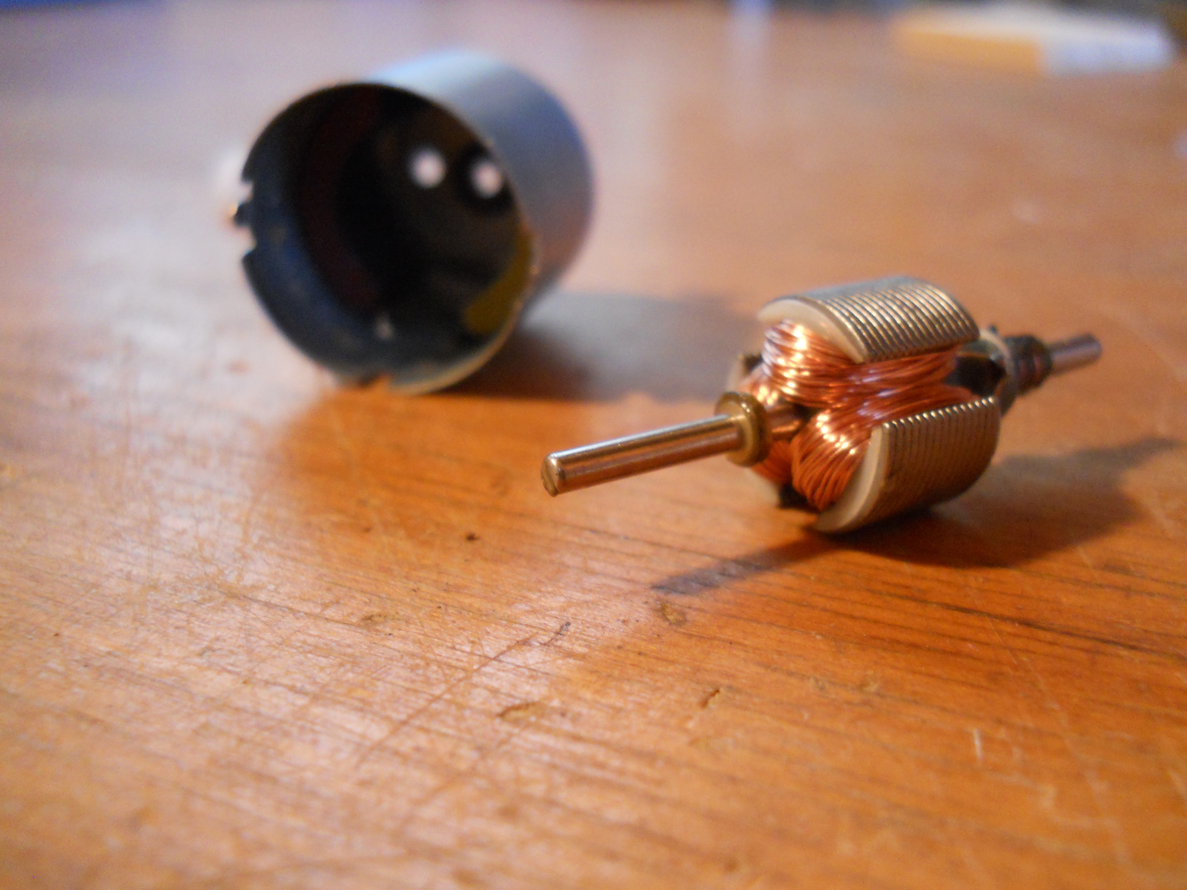 Electric Motor Spinning&nbsp;Top