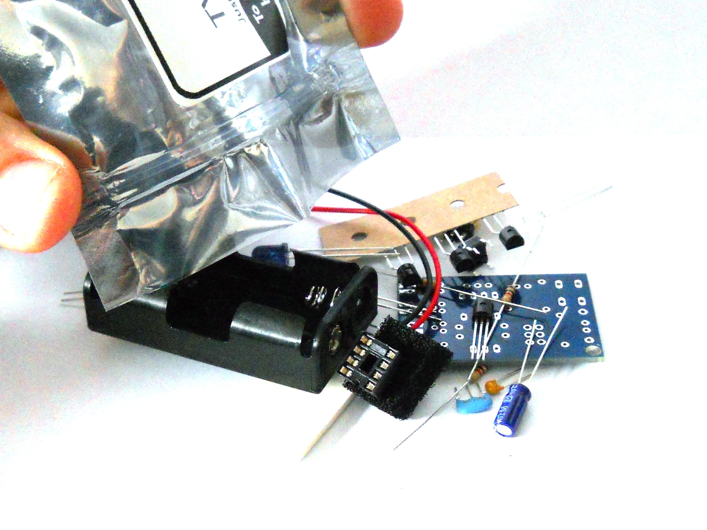 TV-B-Gone&nbsp;Kit