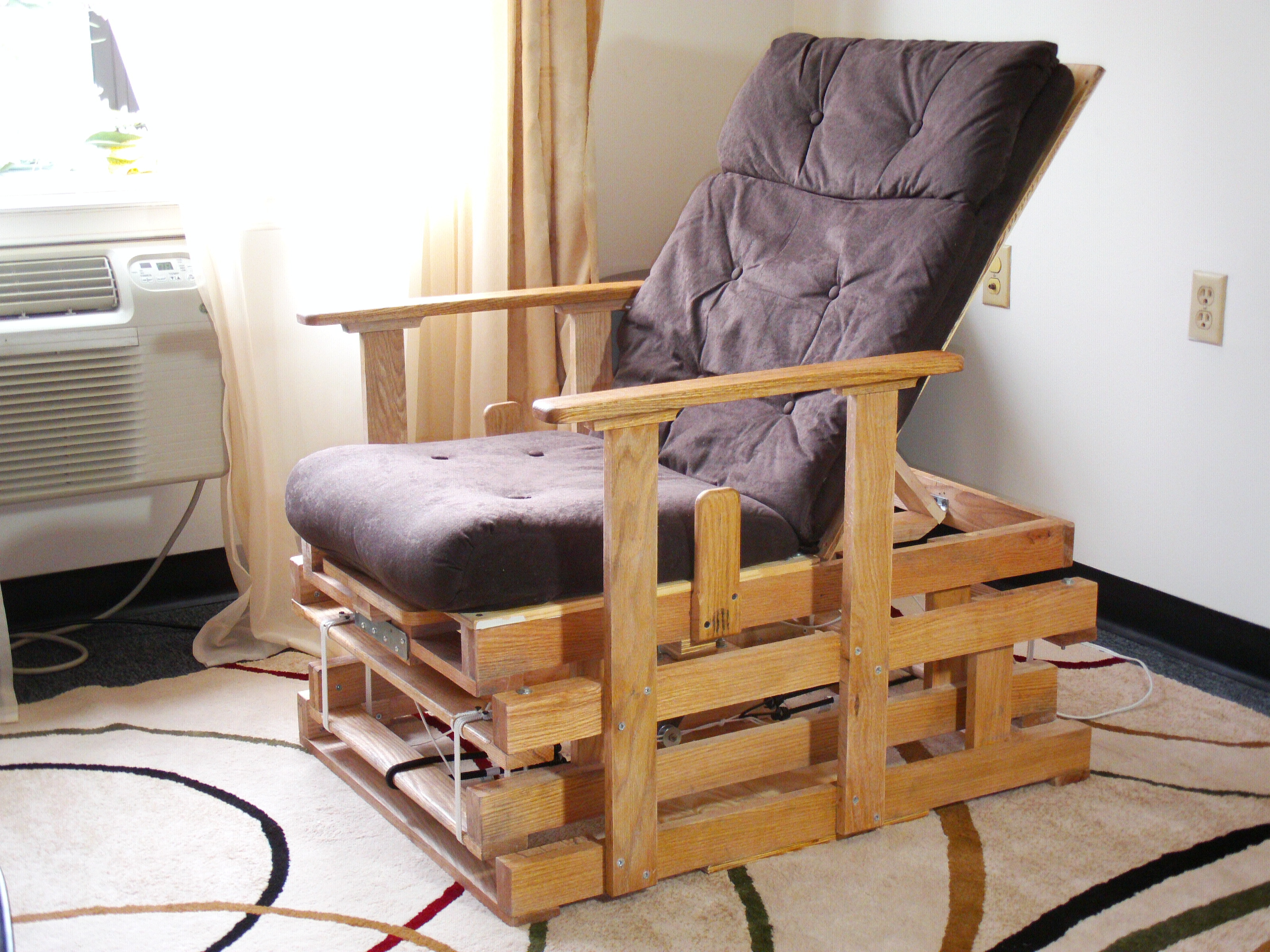 Transfomable Gliding Chair with Electric&nbsp;Actuator