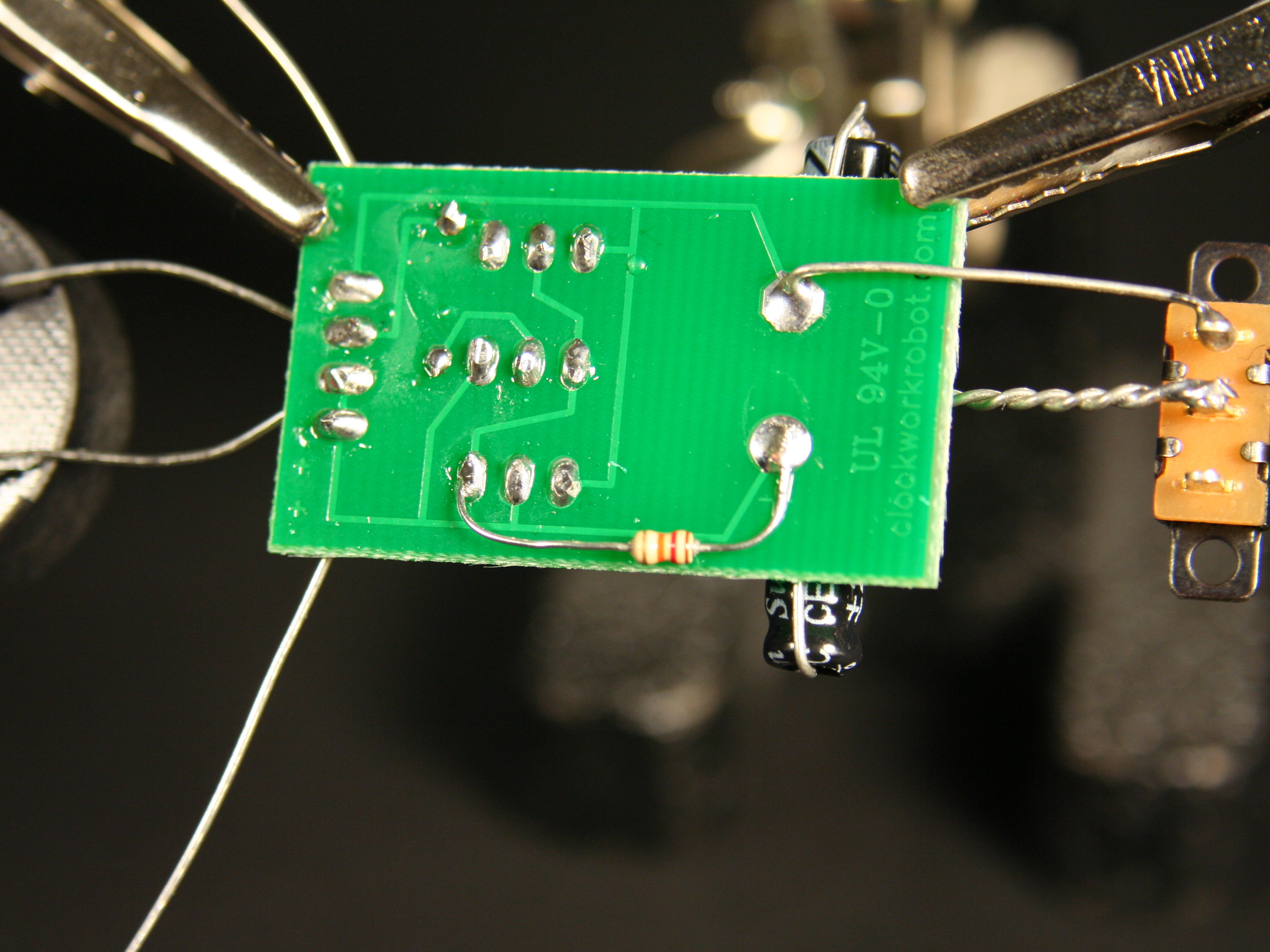 Build the Solar Theremin&nbsp;kit