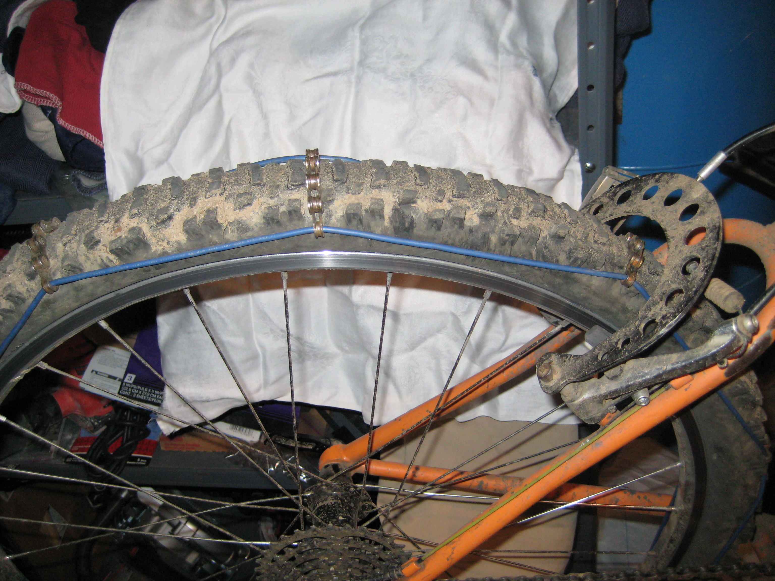 Studded Bicycle Tires and&nbsp;Chains