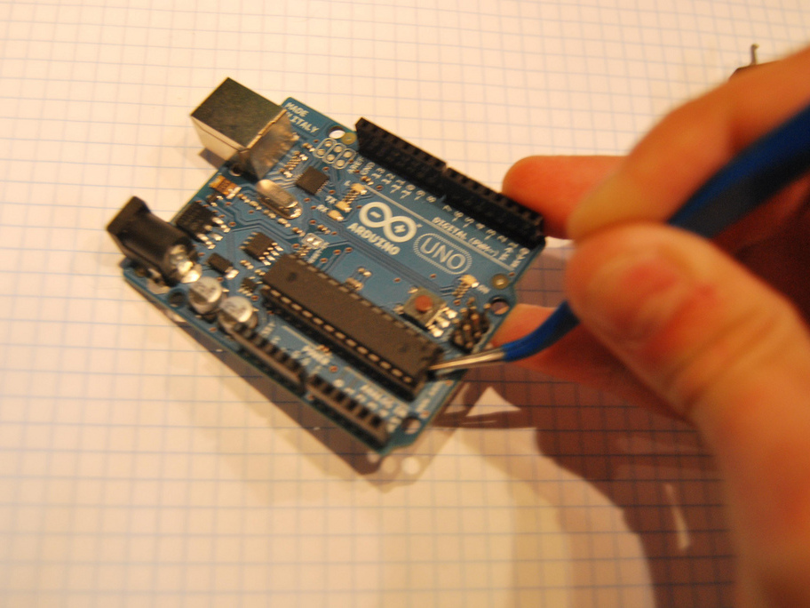 Replace and Re-Flash a Blown&nbsp;Arduino