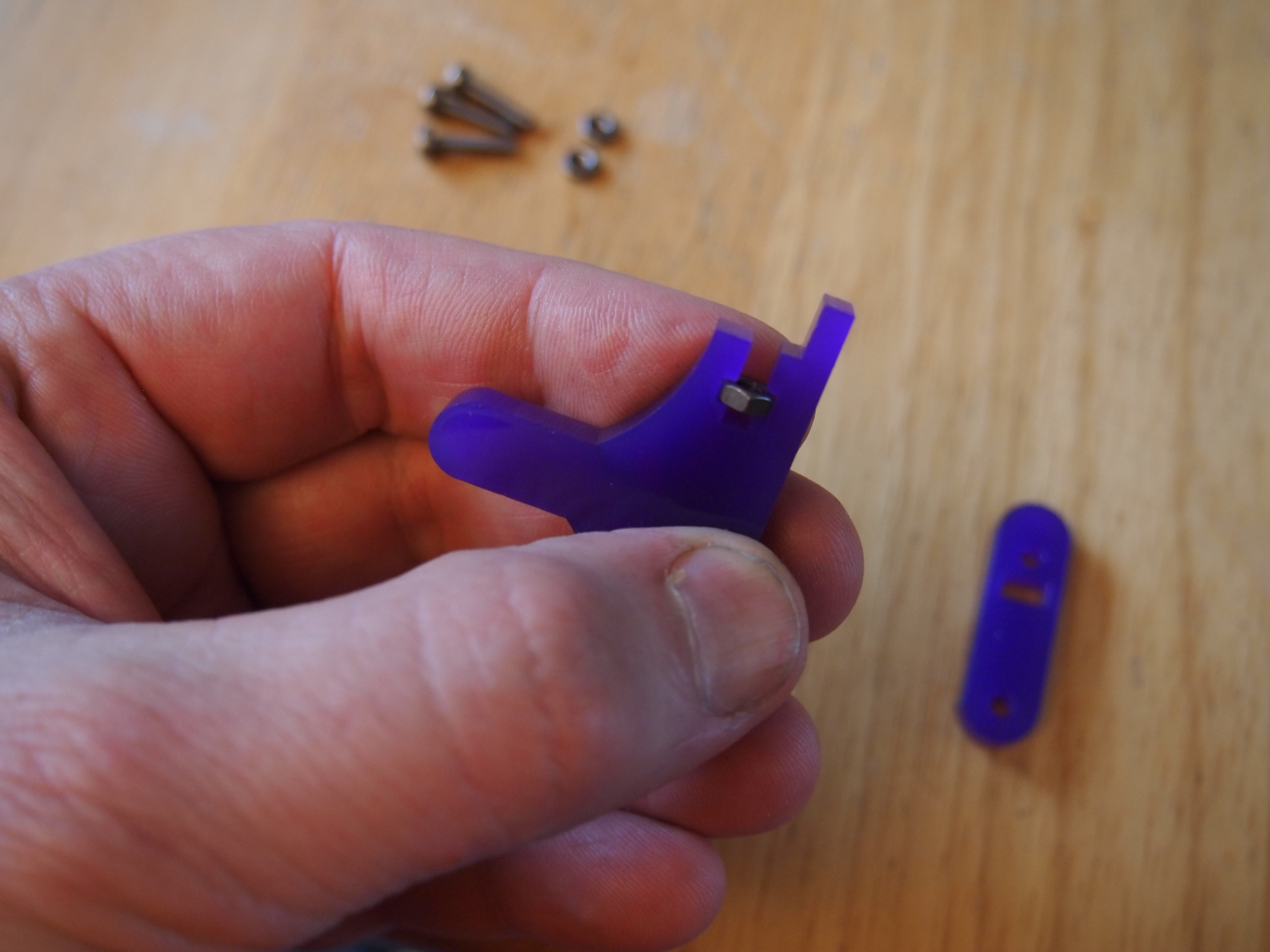 Hexy: Leg Assembly