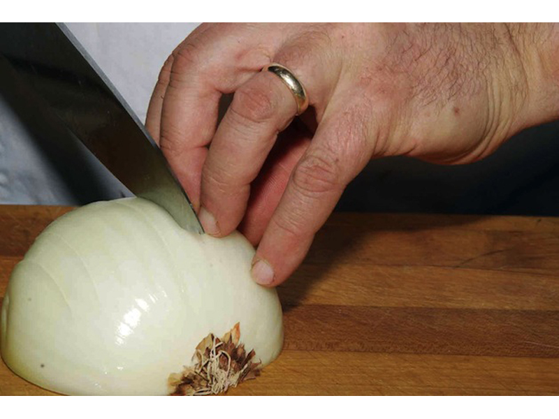 How to Dice&nbsp;Onions