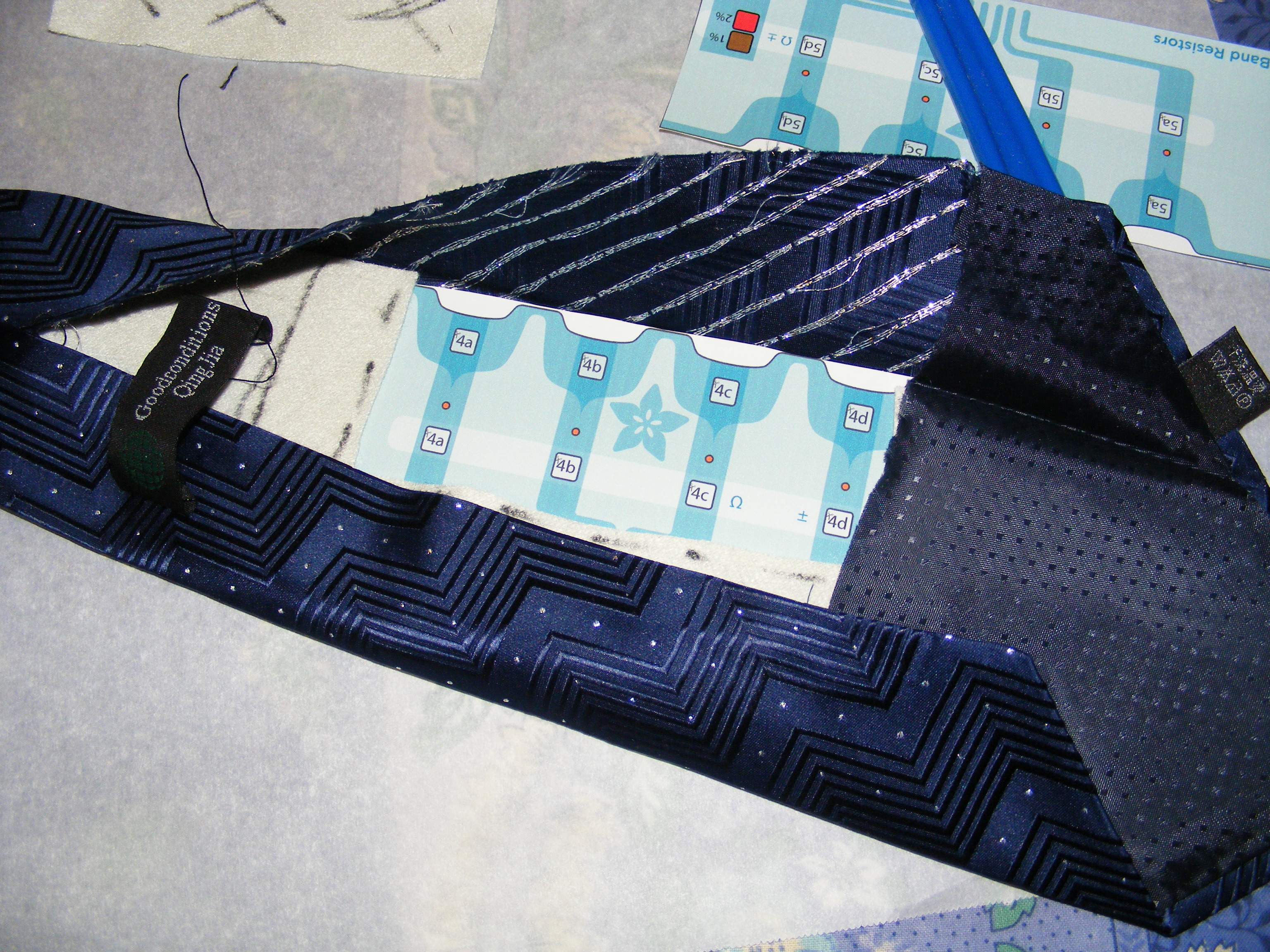 Adafruit Resistor Helper&nbsp;Tie