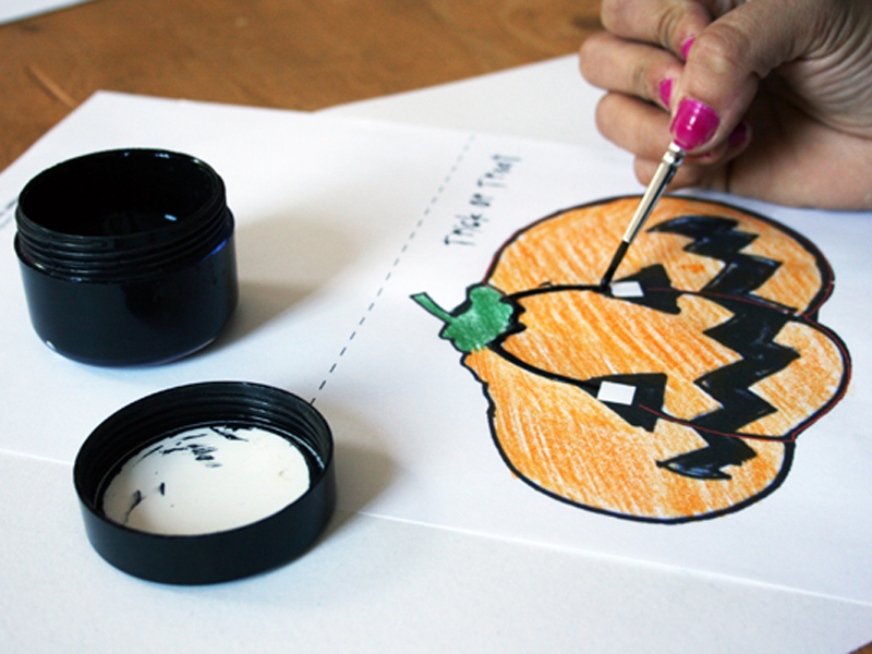 Glowing Halloween&nbsp;Card