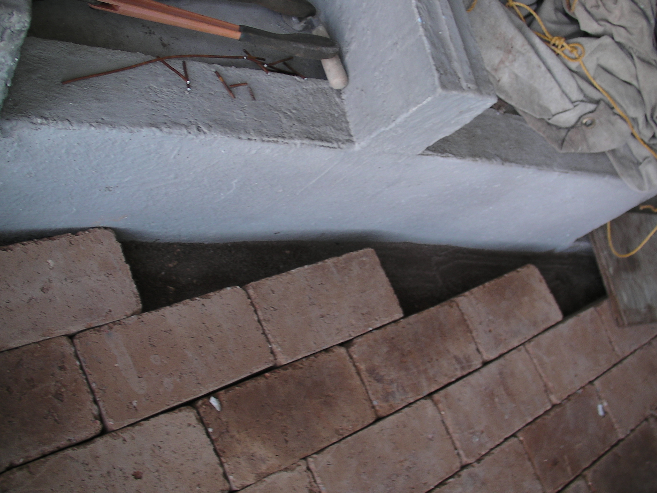 Cheap and Easy Earth Block&nbsp;Floors
