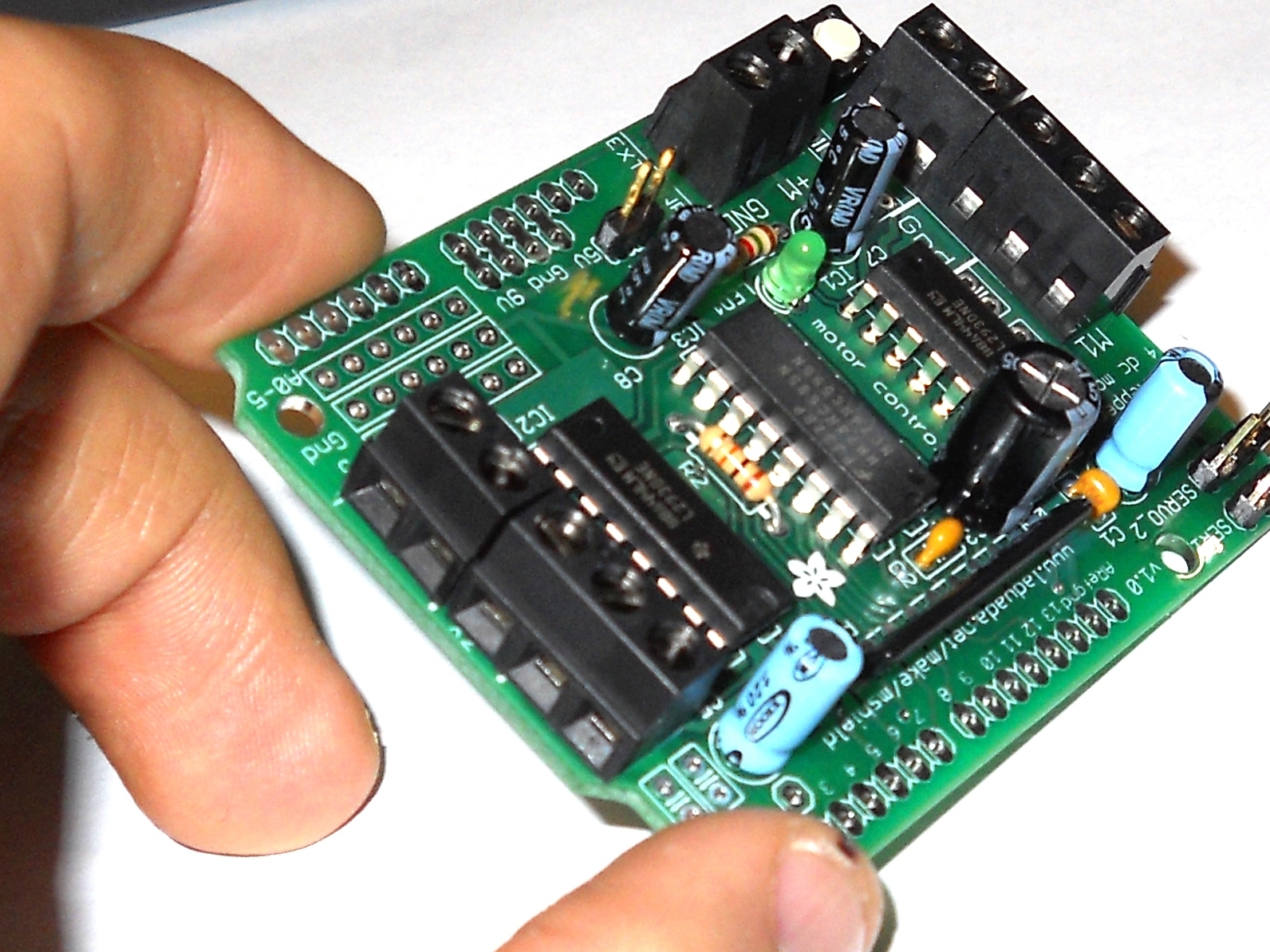 Build your own Arduino-Controlled Robot!