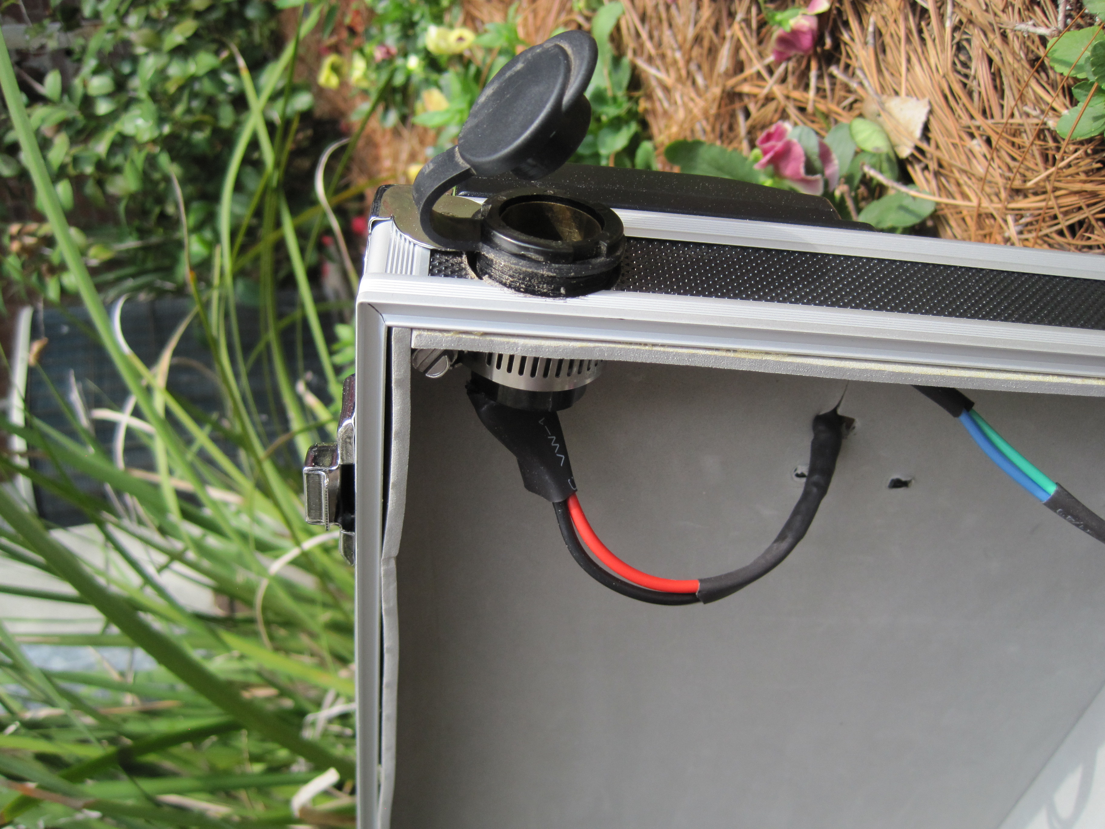 New Project: Solar Laptop/Device Charger