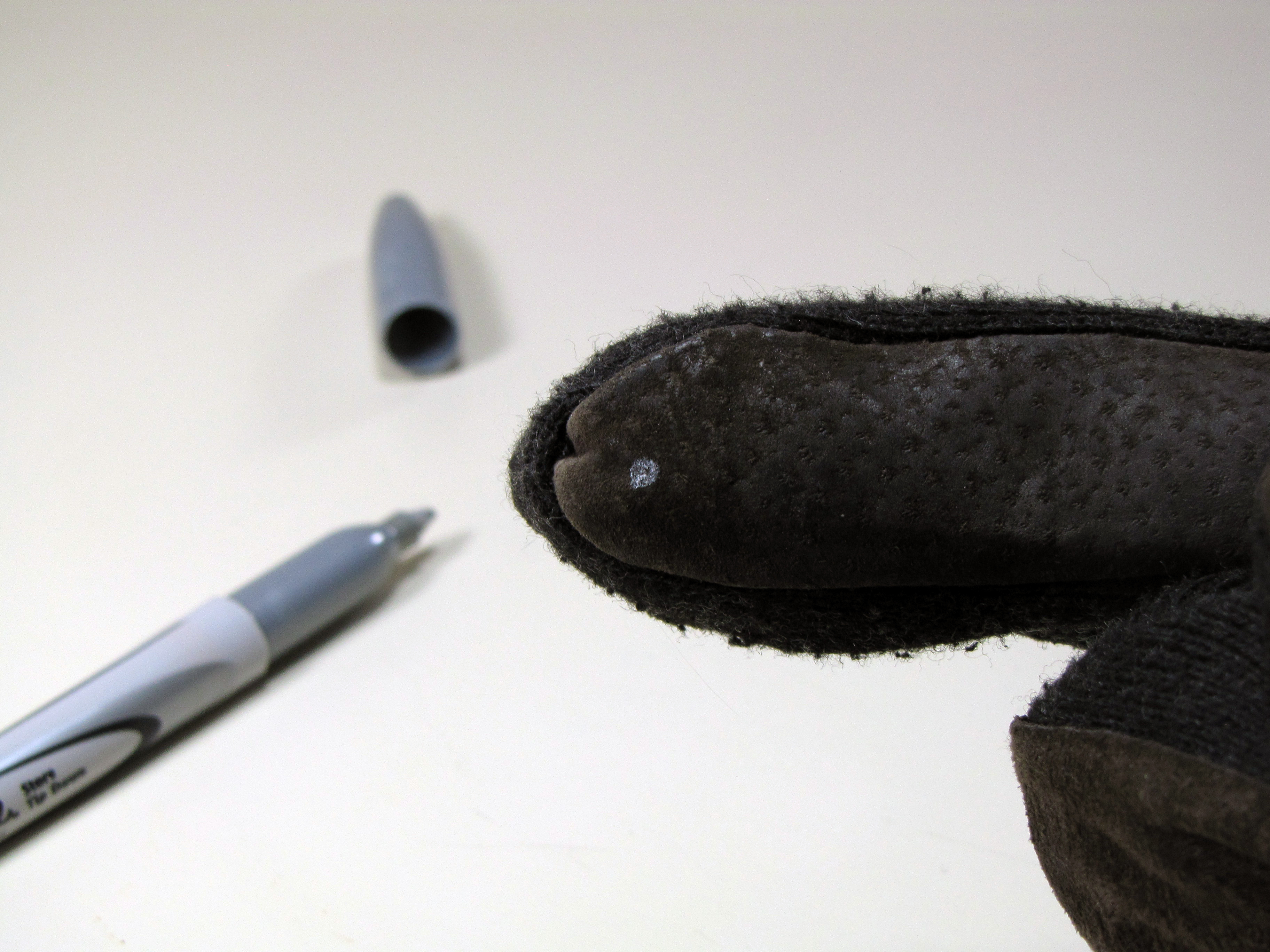No-Sew Touchscreen&nbsp;Gloves