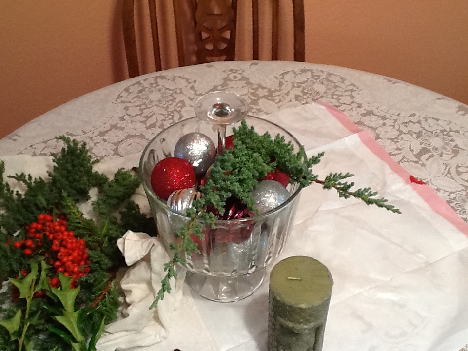 Easy Holiday&nbsp;Centerpiece