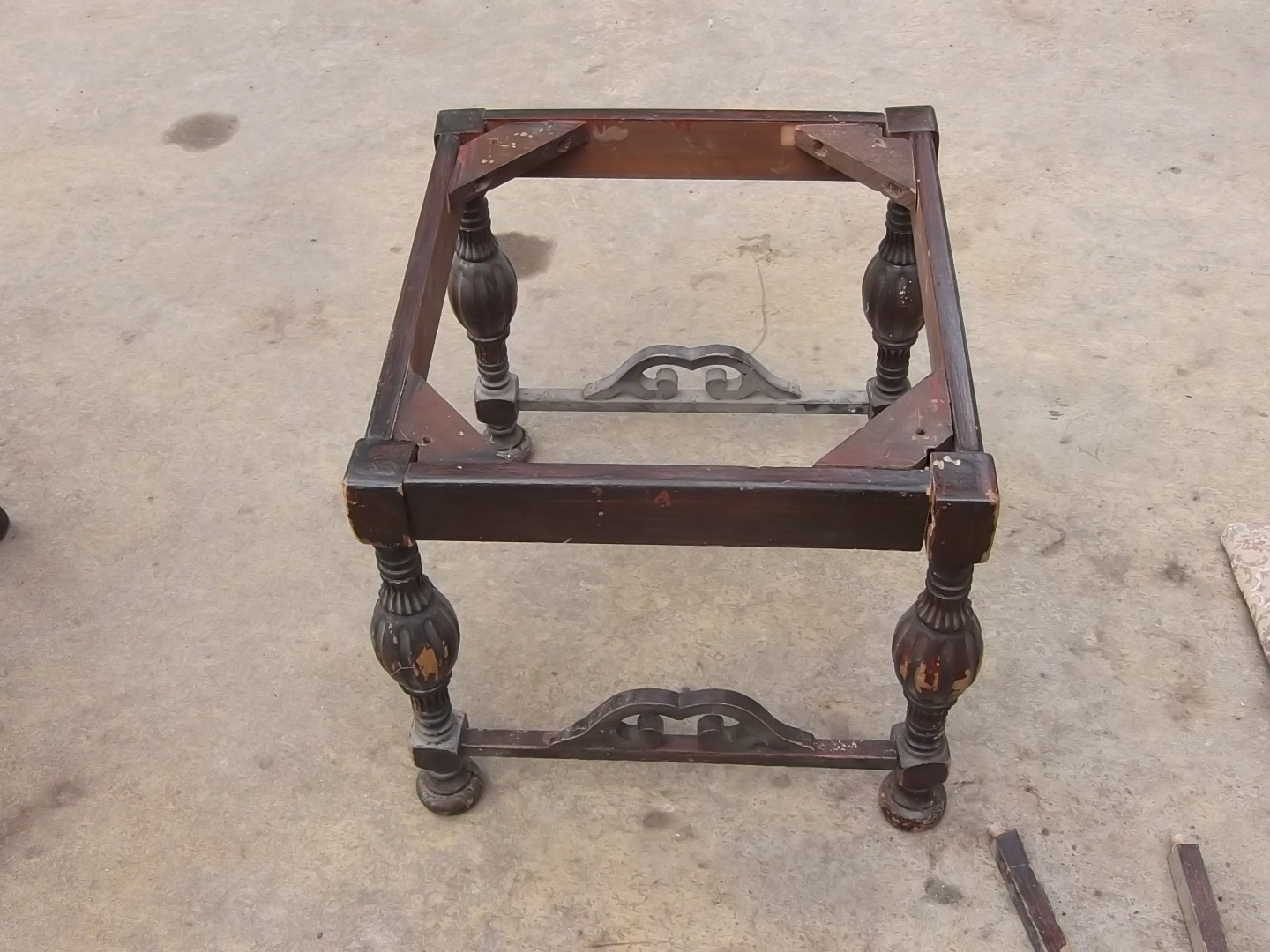 People Furniture to Plant&nbsp;Furniture