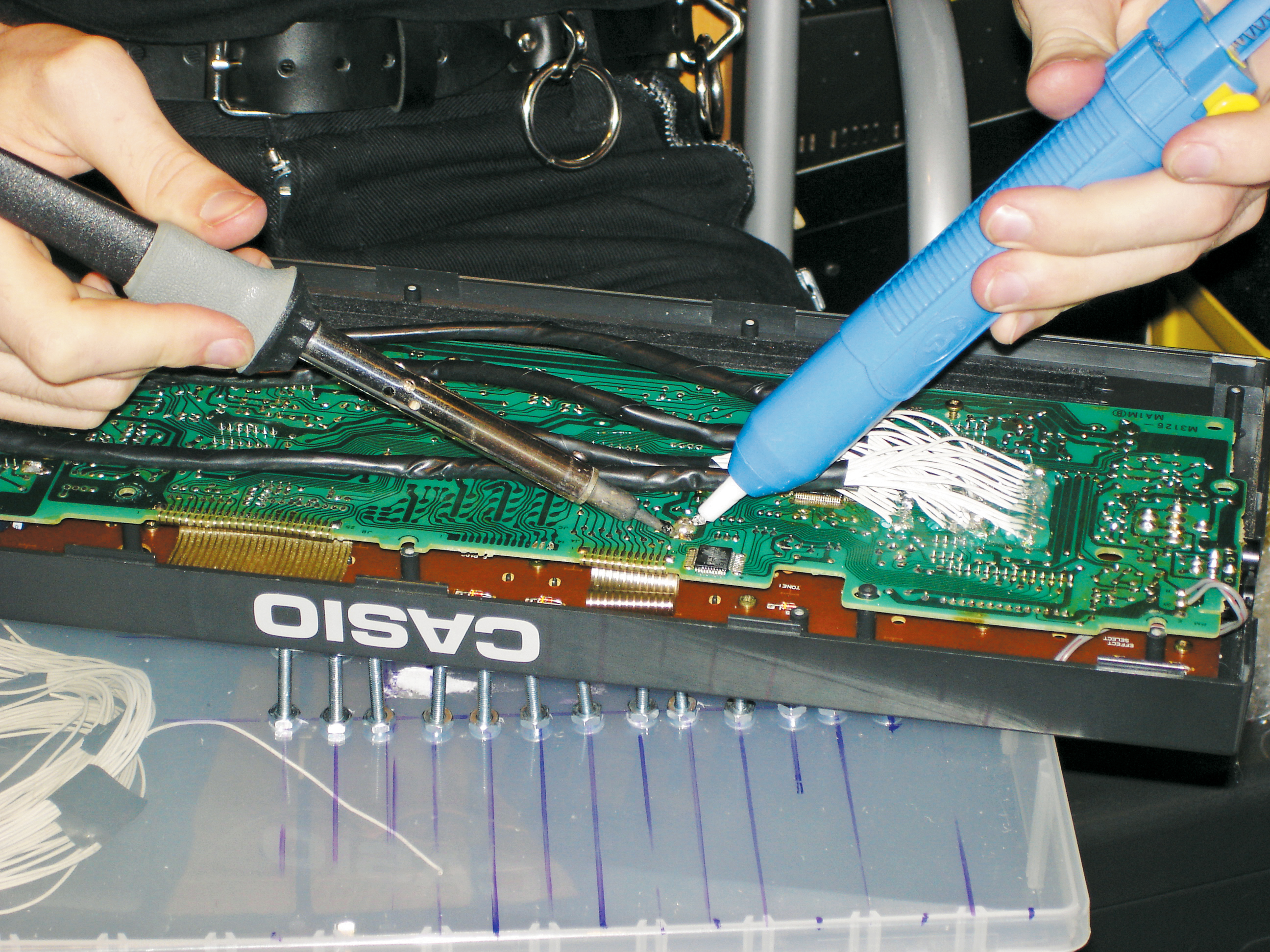 Circuit-Bend Your Casio SK&nbsp;Keyboard