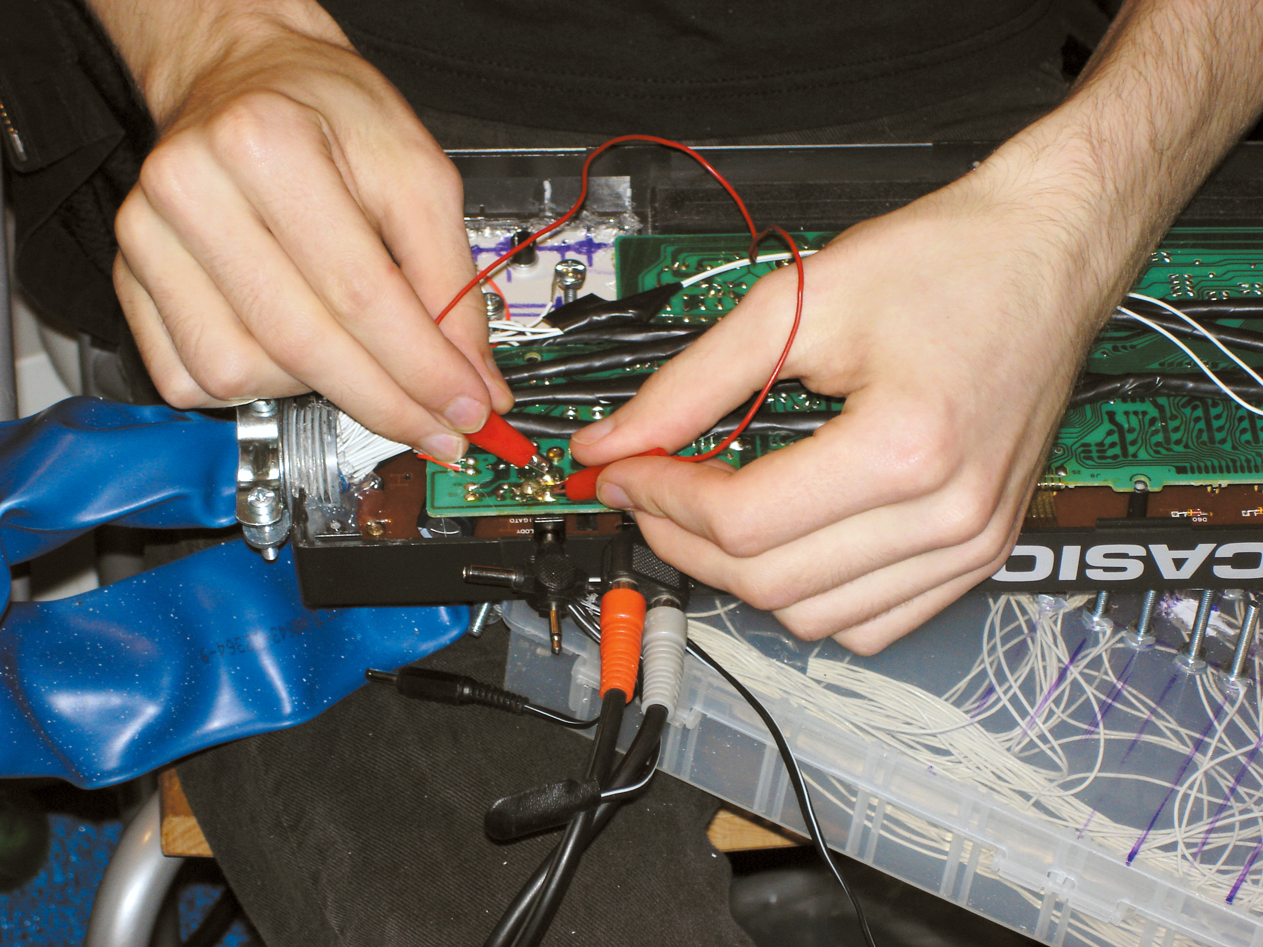 Circuit-Bend Your Casio SK&nbsp;Keyboard