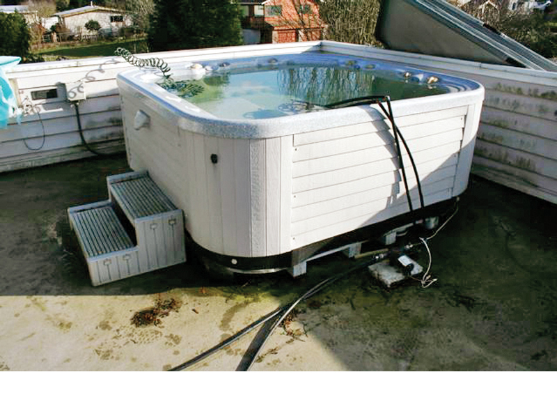 Solar Hybrid Hot&nbsp;Tub
