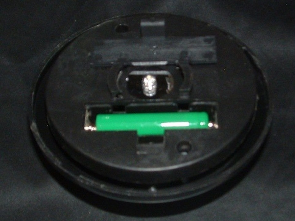 New Project: $3 Solar-Powered Cellphone Charger